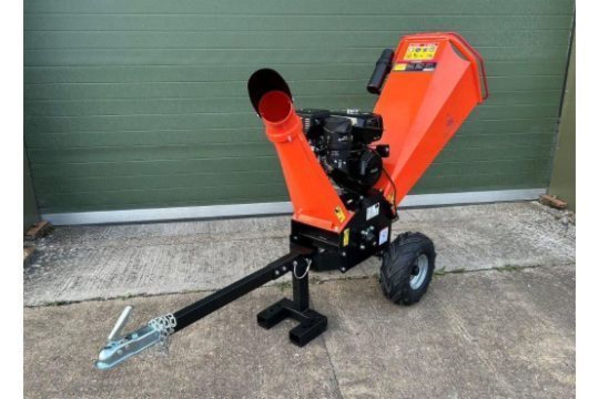 Brand New & Unused, Armstrong DR-GS-15H Electric Start Petrol Wood Chipper - Image 5 of 20