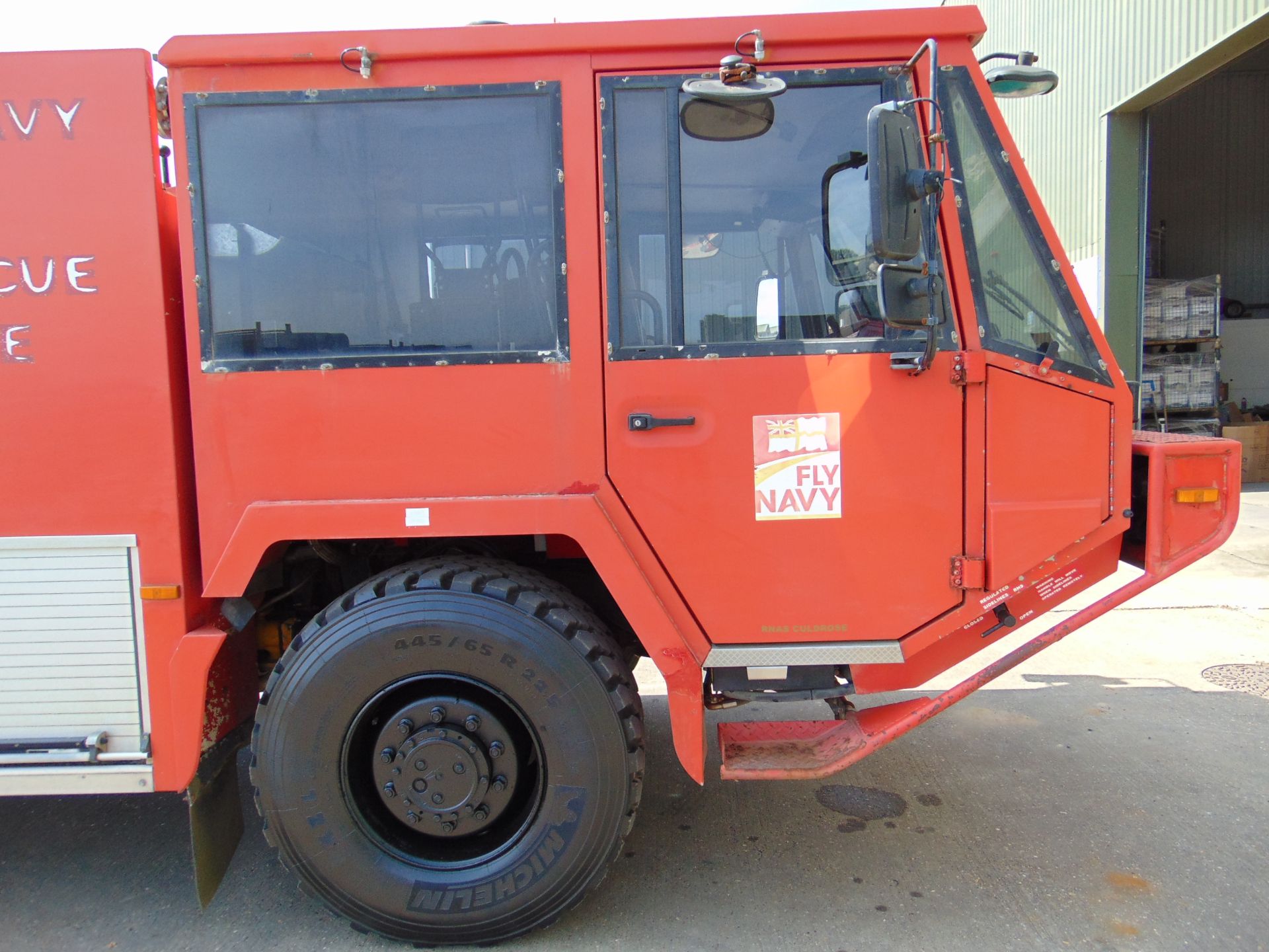 Unipower 4 x 4 Airport Fire Fighting Appliance - Rapid Intervention Vehicle - Image 46 of 73