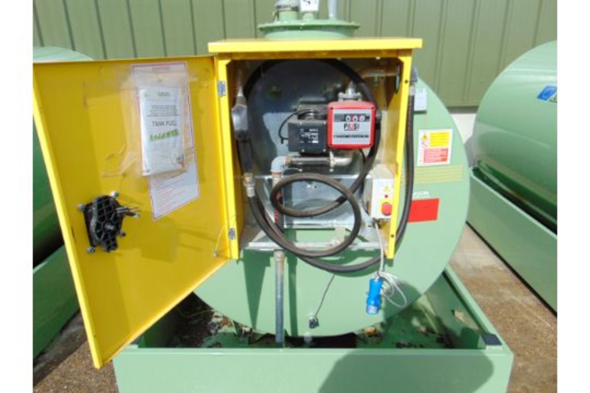 EU Fuel Storage Tank - 3172 Ltr Capacity w/ Electric Dispensing Pump Unit & Nozzle - Image 6 of 7