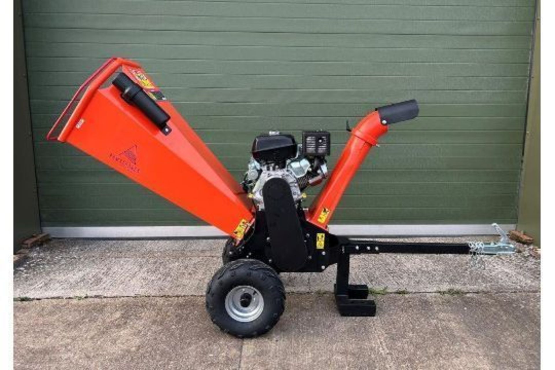 Brand New & Unused, Armstrong DR-GS-15H Electric Start Petrol Wood Chipper - Image 2 of 20
