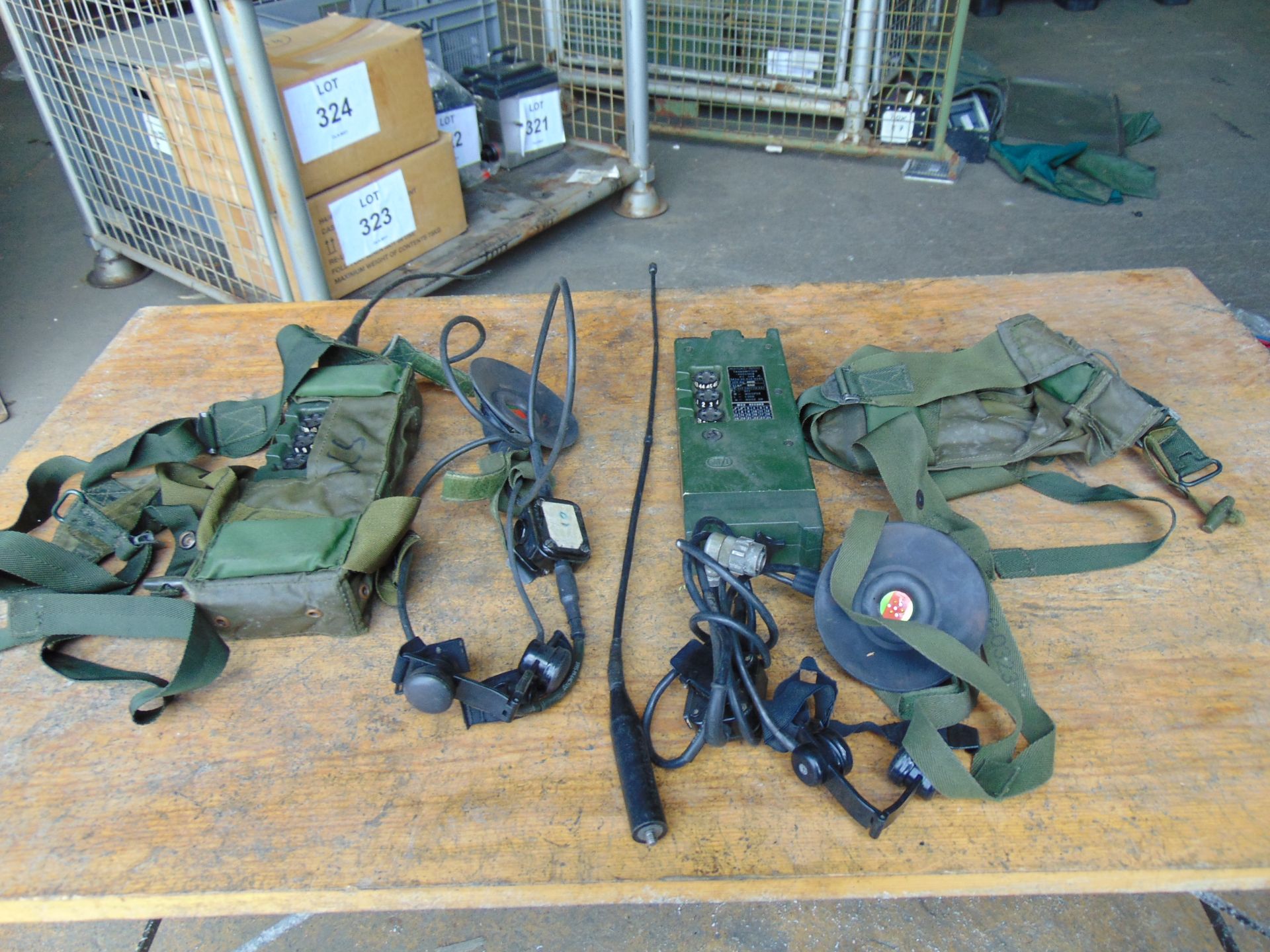 2 x RT 349 British Army Transmitter / Receiver c/w Pouch, Headset, Antenna and Battery Cassette - Image 2 of 5