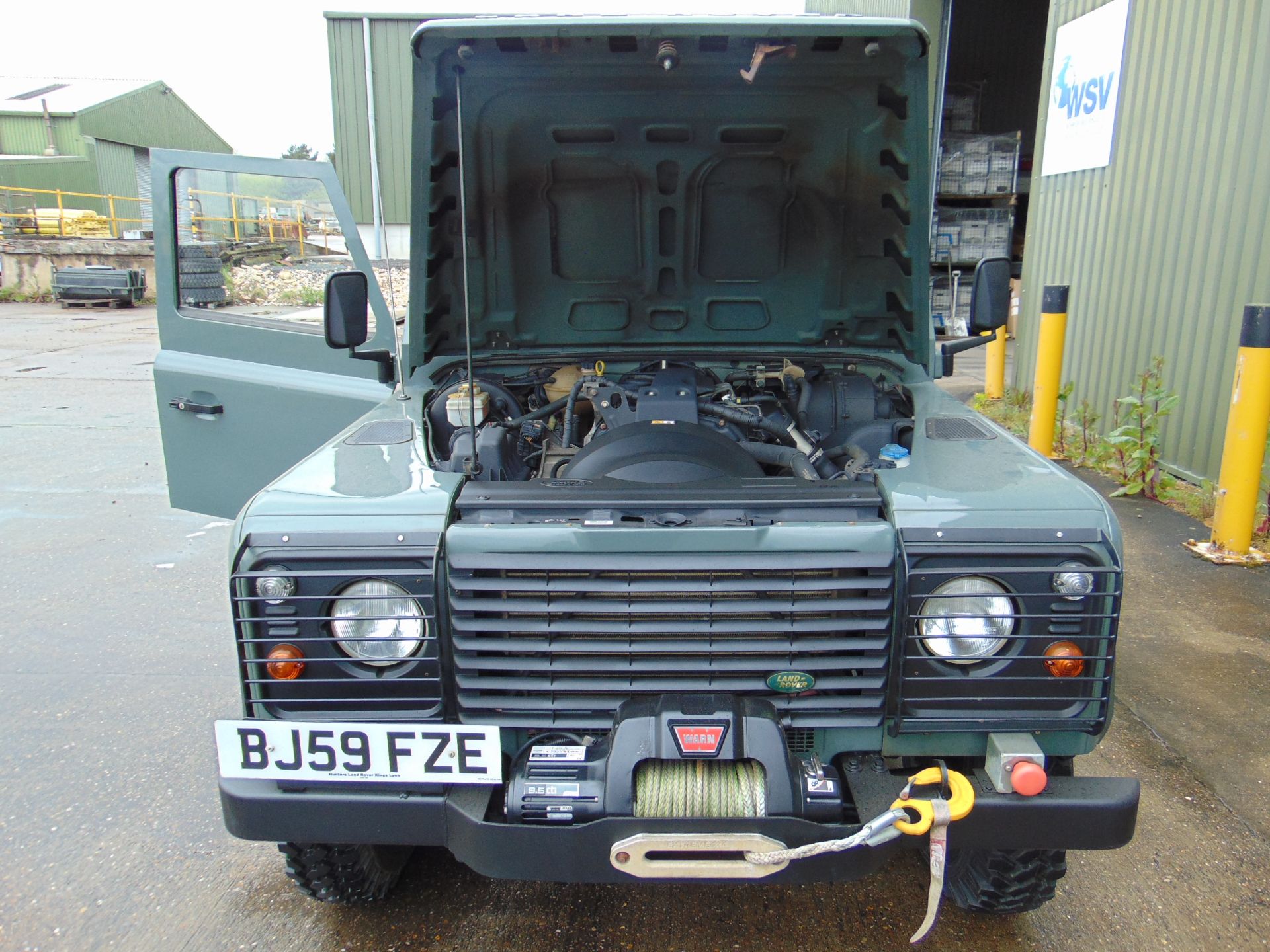 2009 Land Rover Defender110 Hard Top Diesel Light 4 x 4 Utility 59,000 mls, winch From UK Govt Dept - Bild 60 aus 67