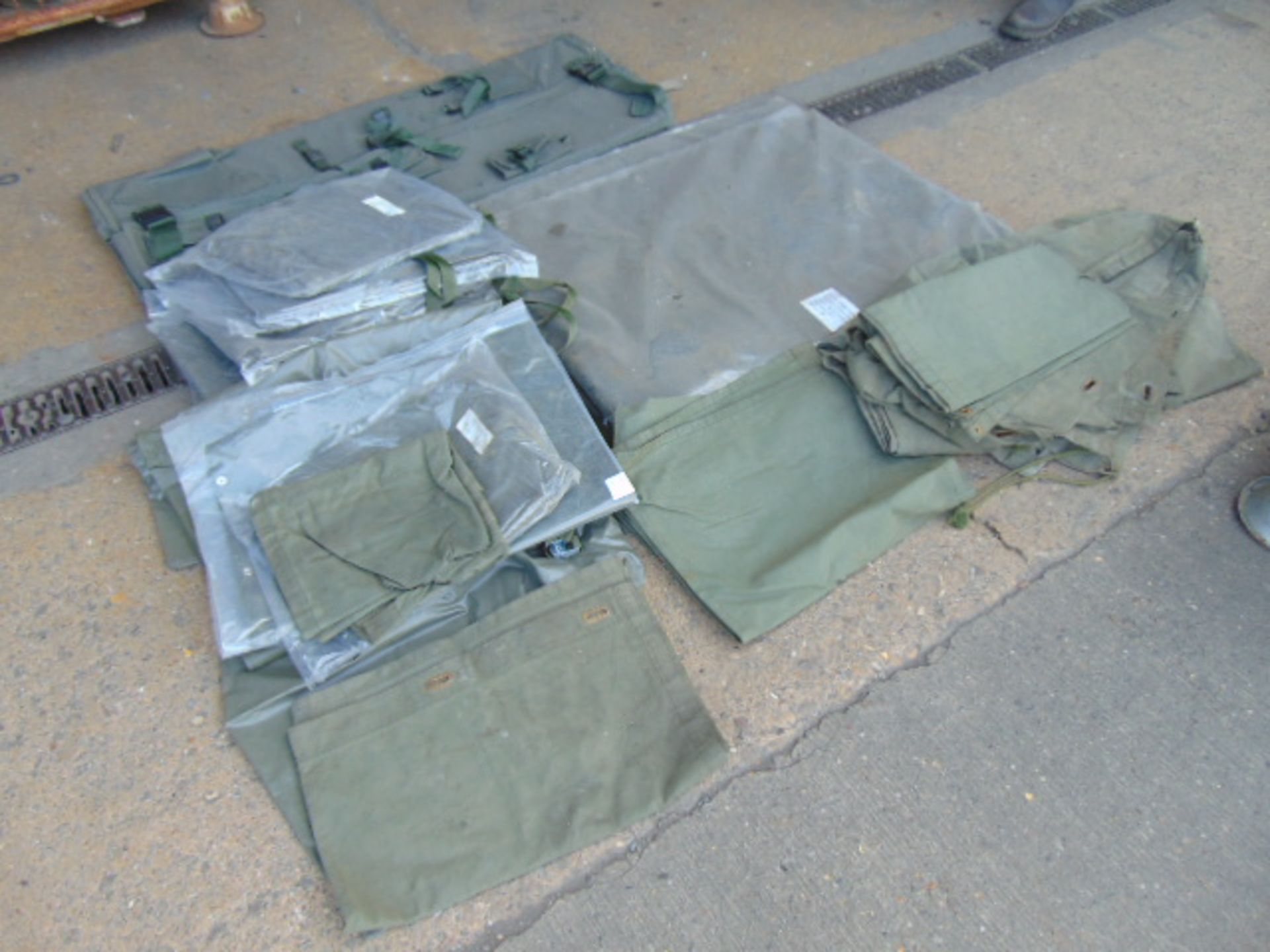 Unissued Vehicle Equipment Bags, Covers, Windscreen Covers Land Rovers etc - Image 2 of 5