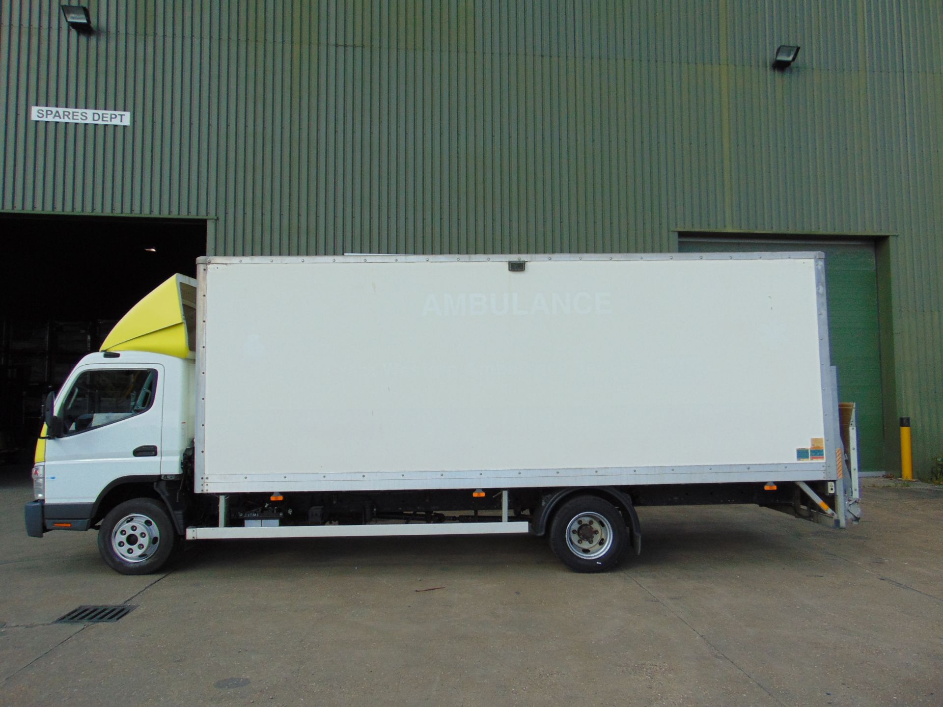 2011 Mitsubishi Fuso Canter Box lorry 7.5T - Only 5400 Miles! - Image 5 of 51