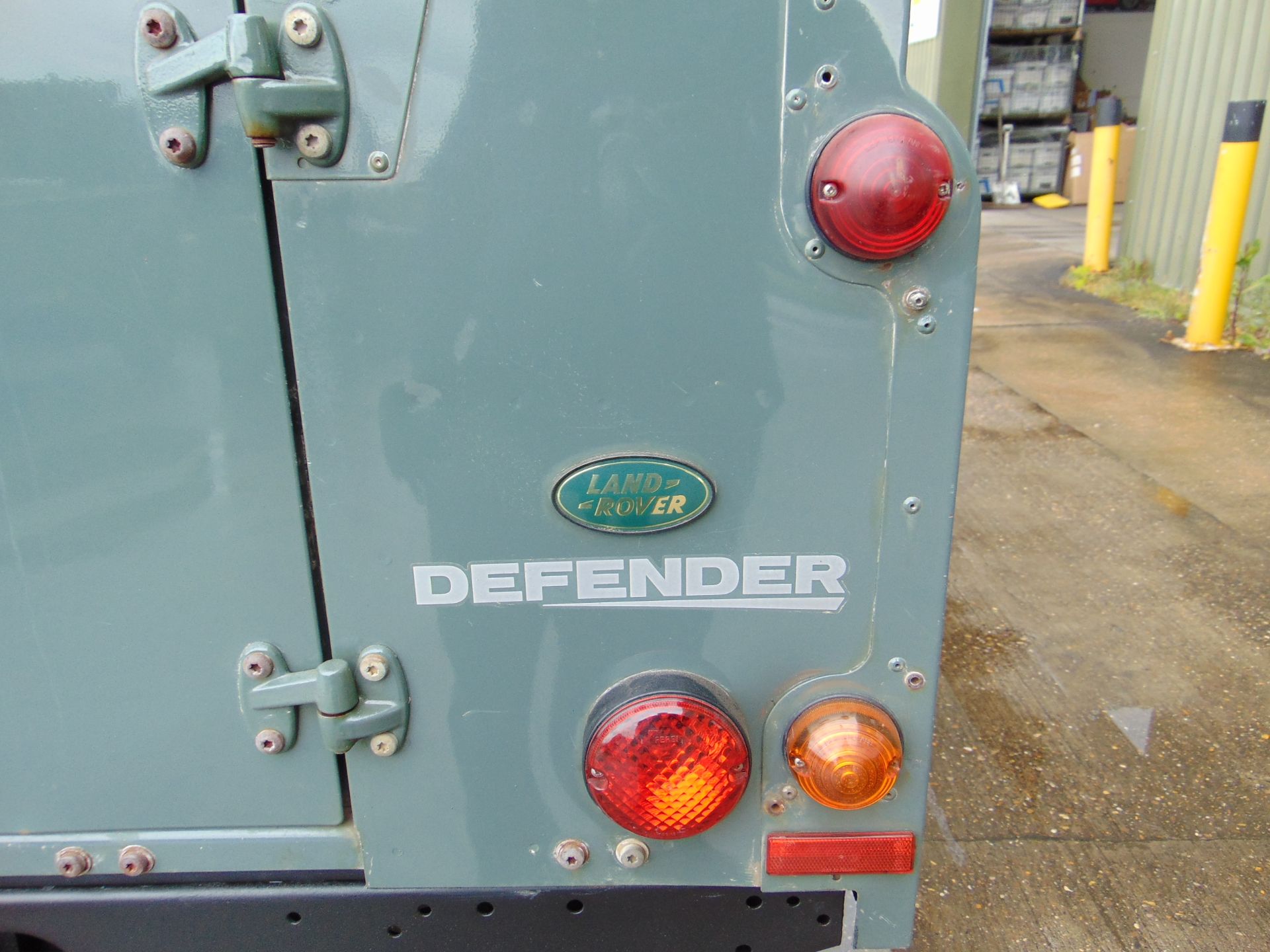 2009 Land Rover Defender110 Hard Top Diesel Light 4 x 4 Utility 59,000 mls, winch From UK Govt Dept - Bild 22 aus 67