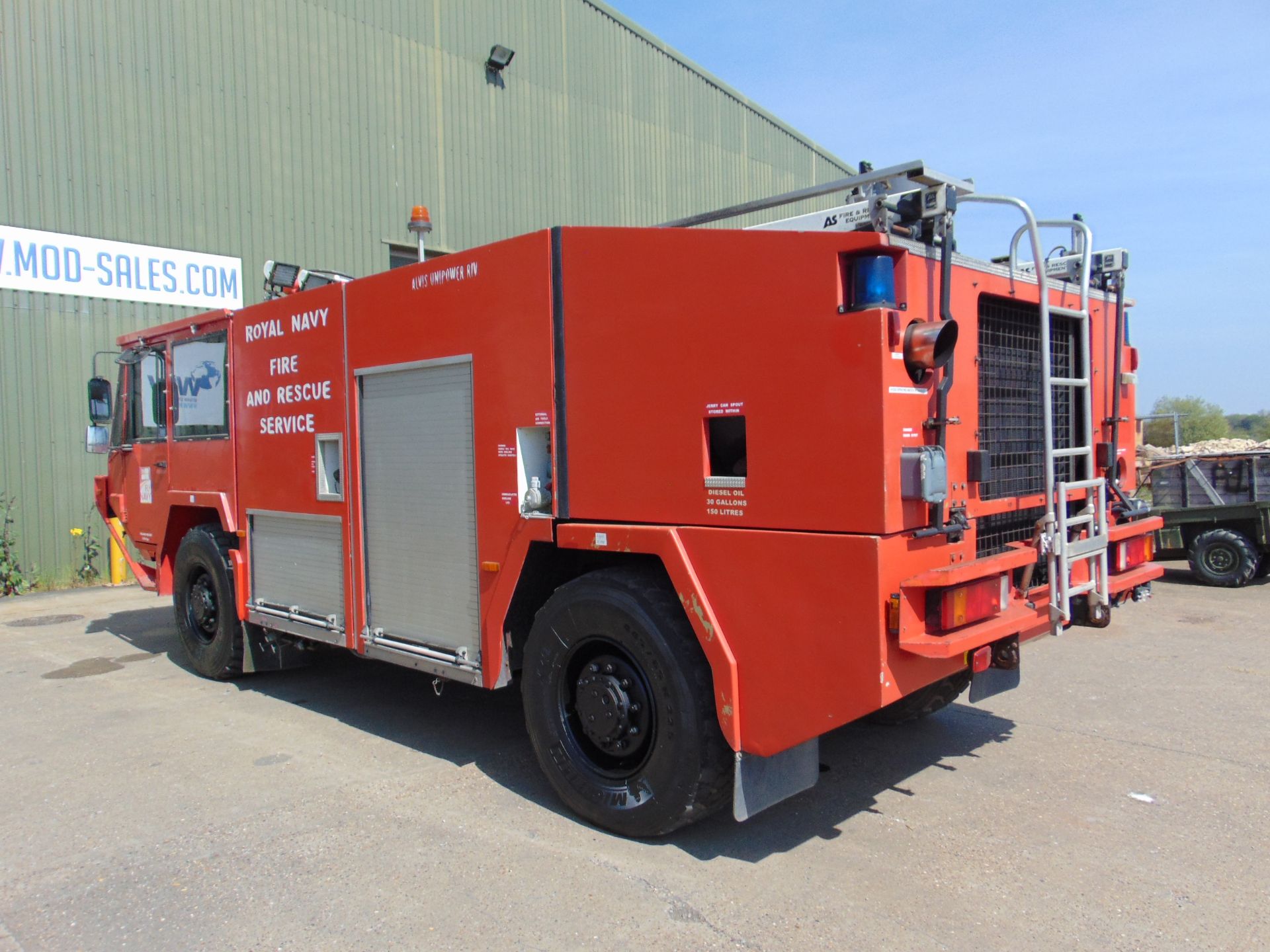 Unipower 4 x 4 Airport Fire Fighting Appliance - Rapid Intervention Vehicle - Image 16 of 73