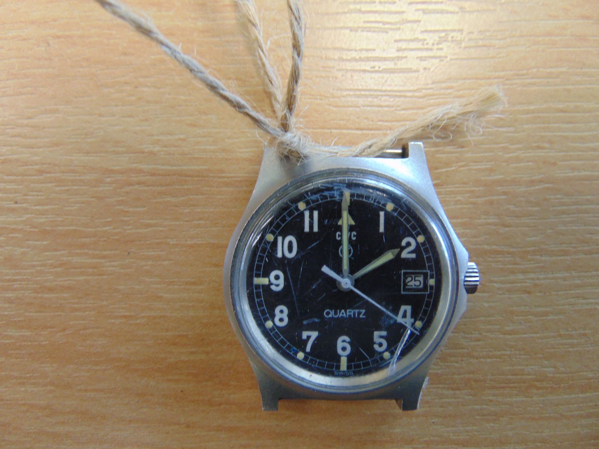 V.Rare CWC (Cabot Watch Co Switzerland), British Army FAT BOY Service Watch with Date Adjust 1981 - Image 3 of 5