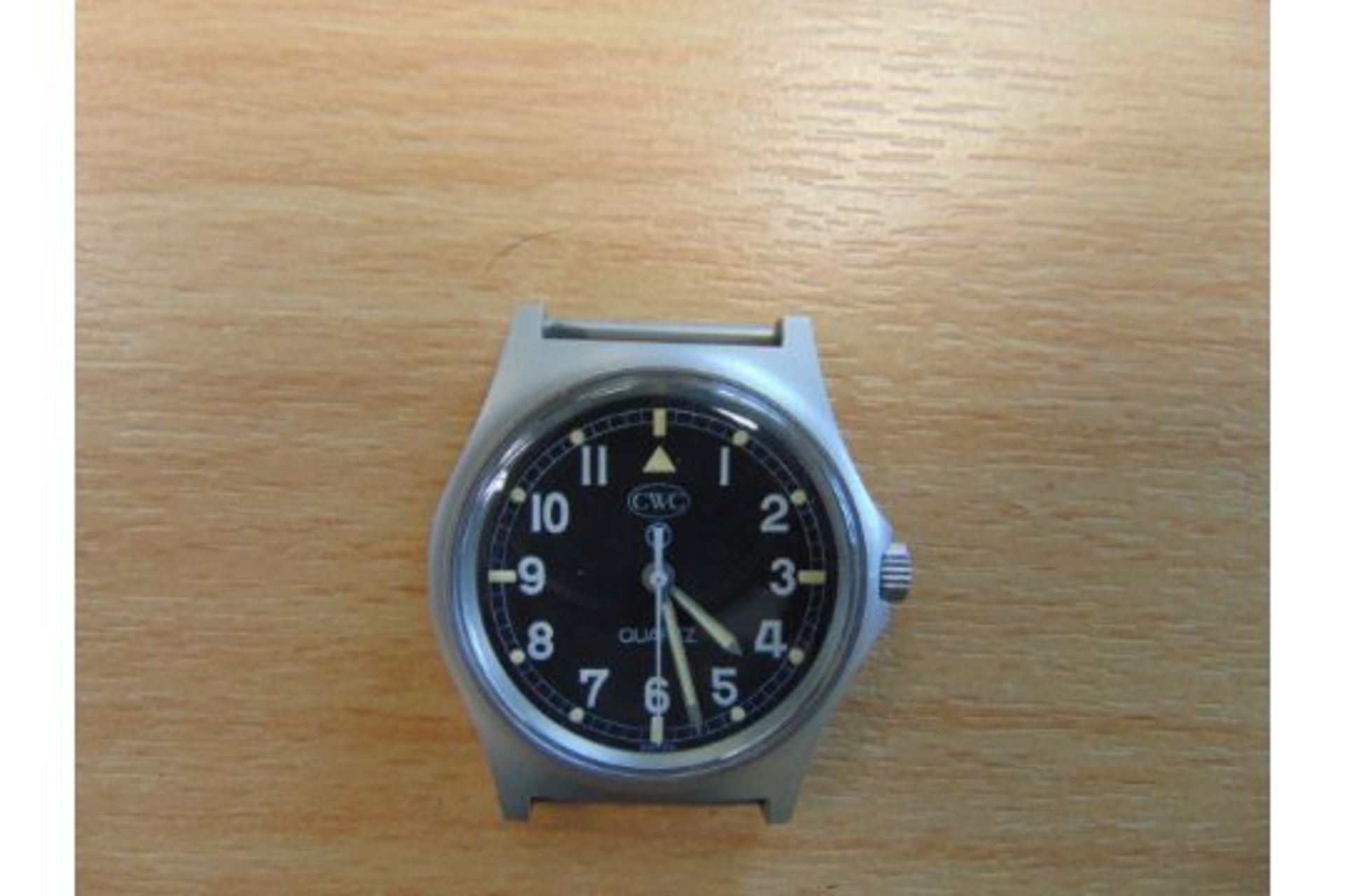 V Rare Unissued FAT BOY CWC (Cabot Watch Co Switzerland) British Army W10 Service Watch Dated 1983