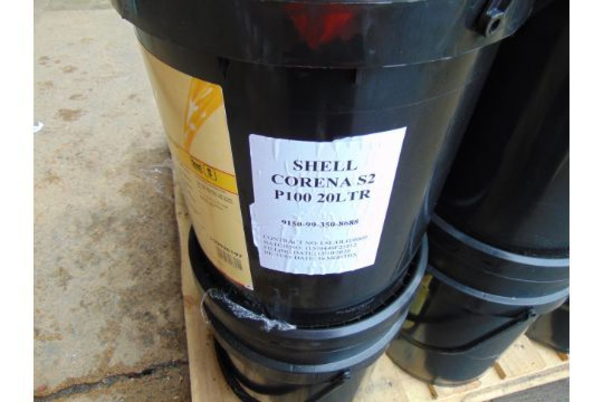 10 x 20 Litre Drums of Shell Corena S2 P100 High Quality Lubricating Oil - Image 3 of 4