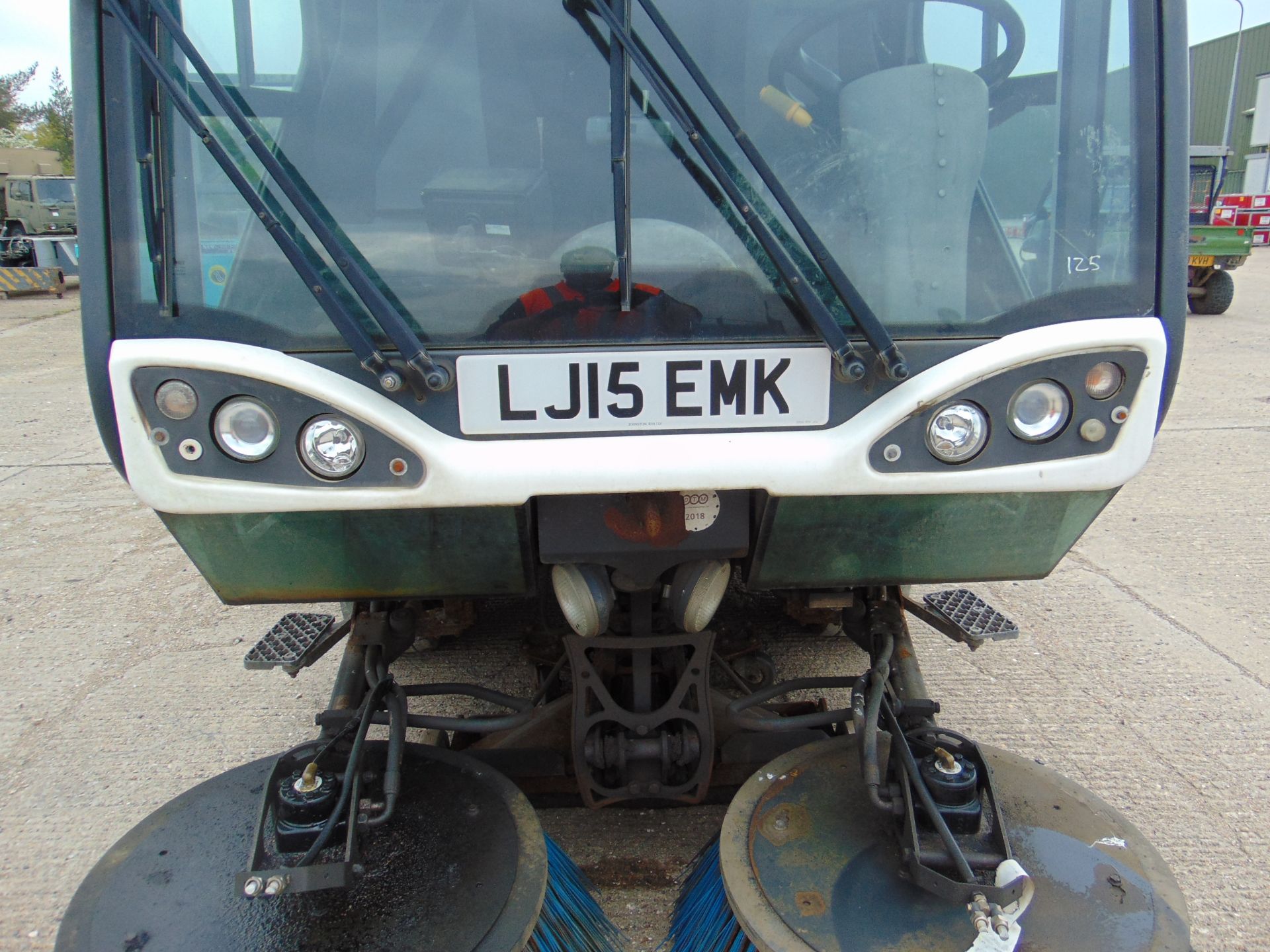 2015 Johnston CX400 EURO 5 Road Sweeper - Image 12 of 28