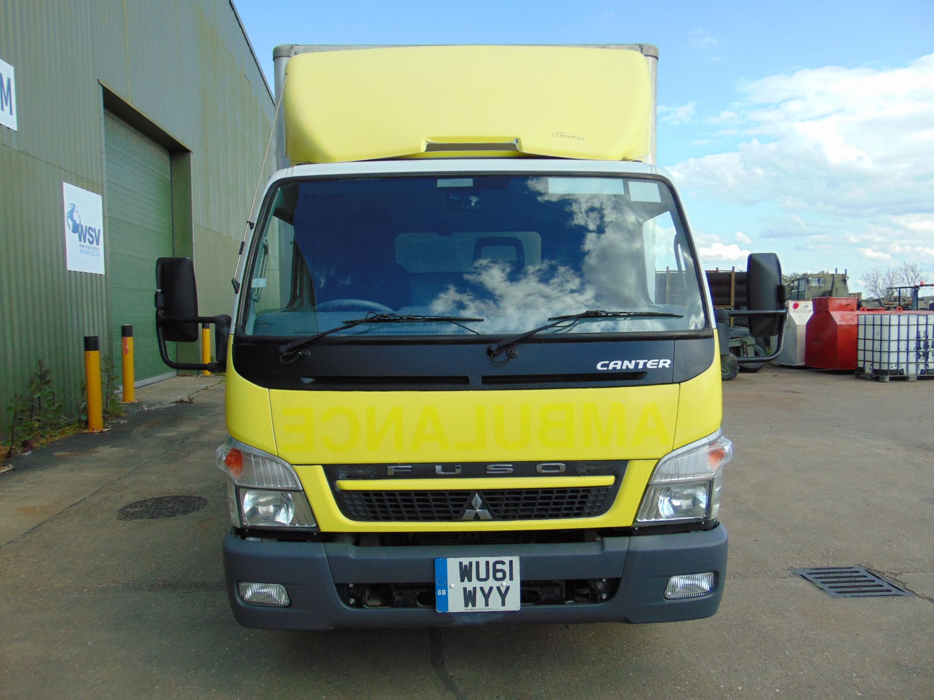 2011 Mitsubishi Fuso Canter Box lorry 7.5T - Only 5400 Miles! - Image 2 of 51
