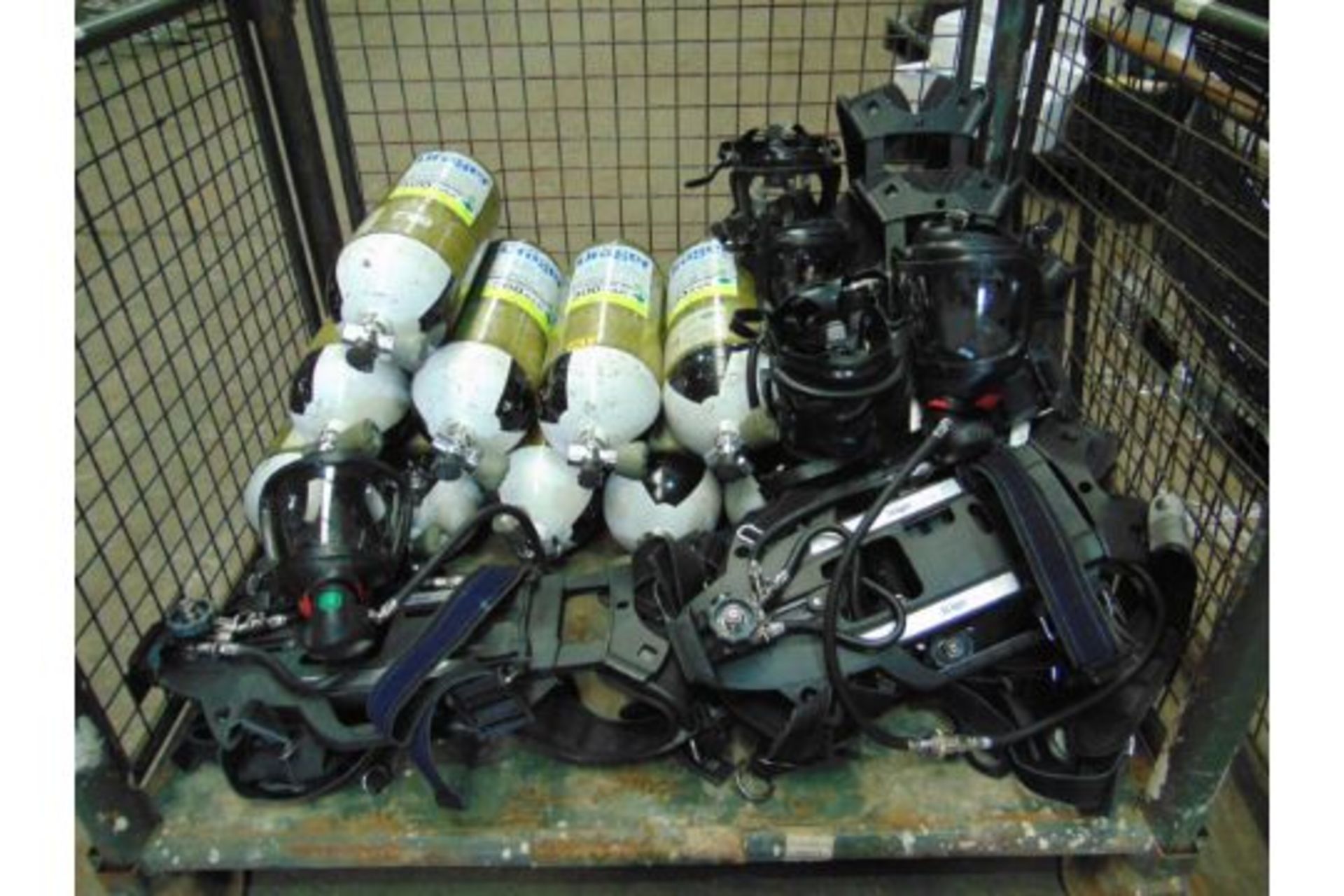 5 x Drager PSS 7000 Self Contained Breathing Apparatus w/ 10 x Drager 300 Bar Air Cylinders - Image 18 of 28