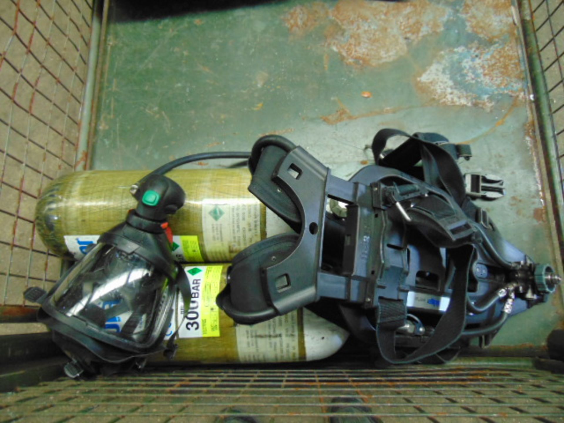 Drager PSS 7000 Self Contained Breathing Apparatus w/ 2 x Drager 300 Bar Air Cylinders - Image 20 of 22