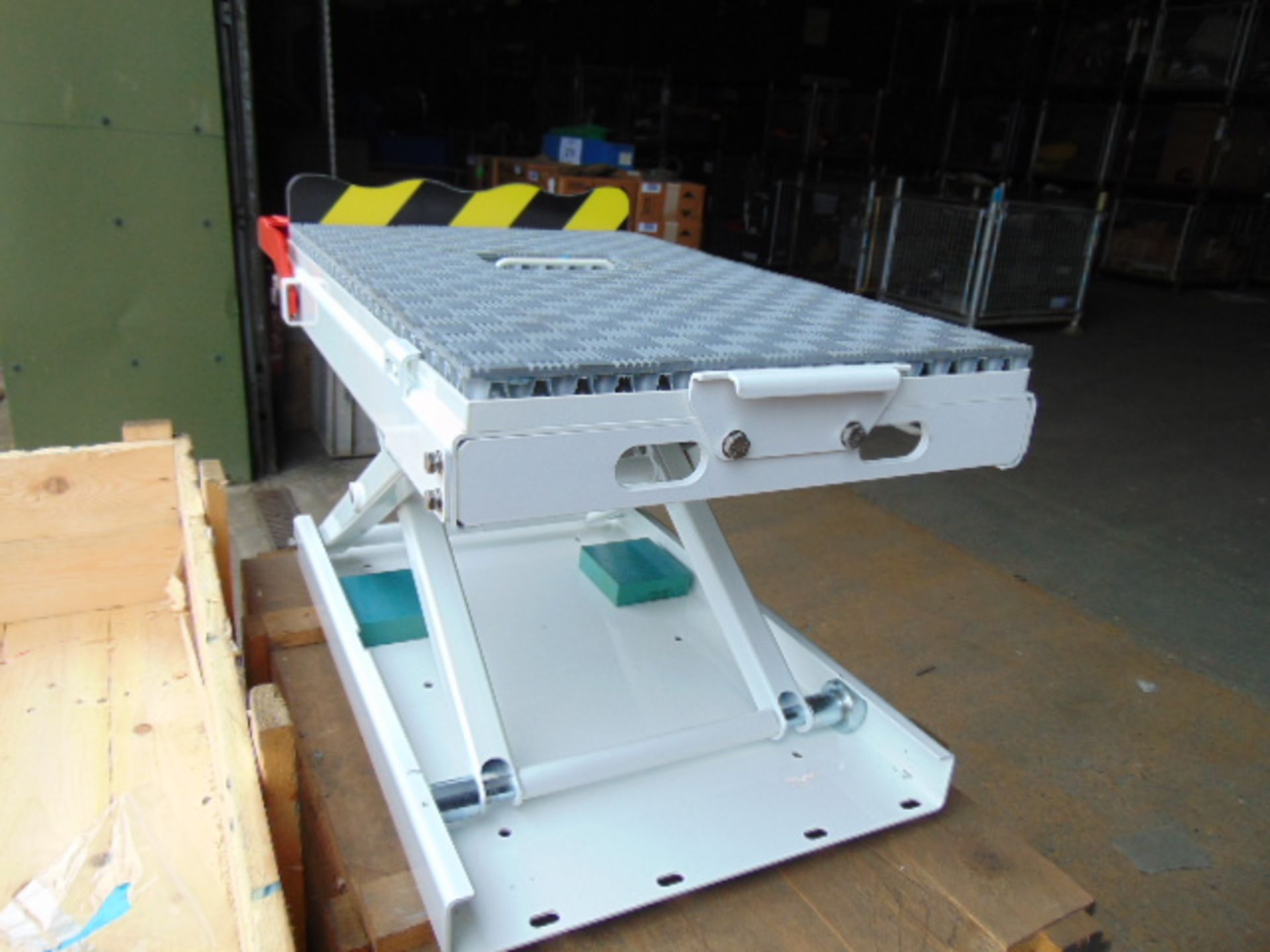 New Unissued Workshop Lifting Platform as Shown - Image 5 of 7