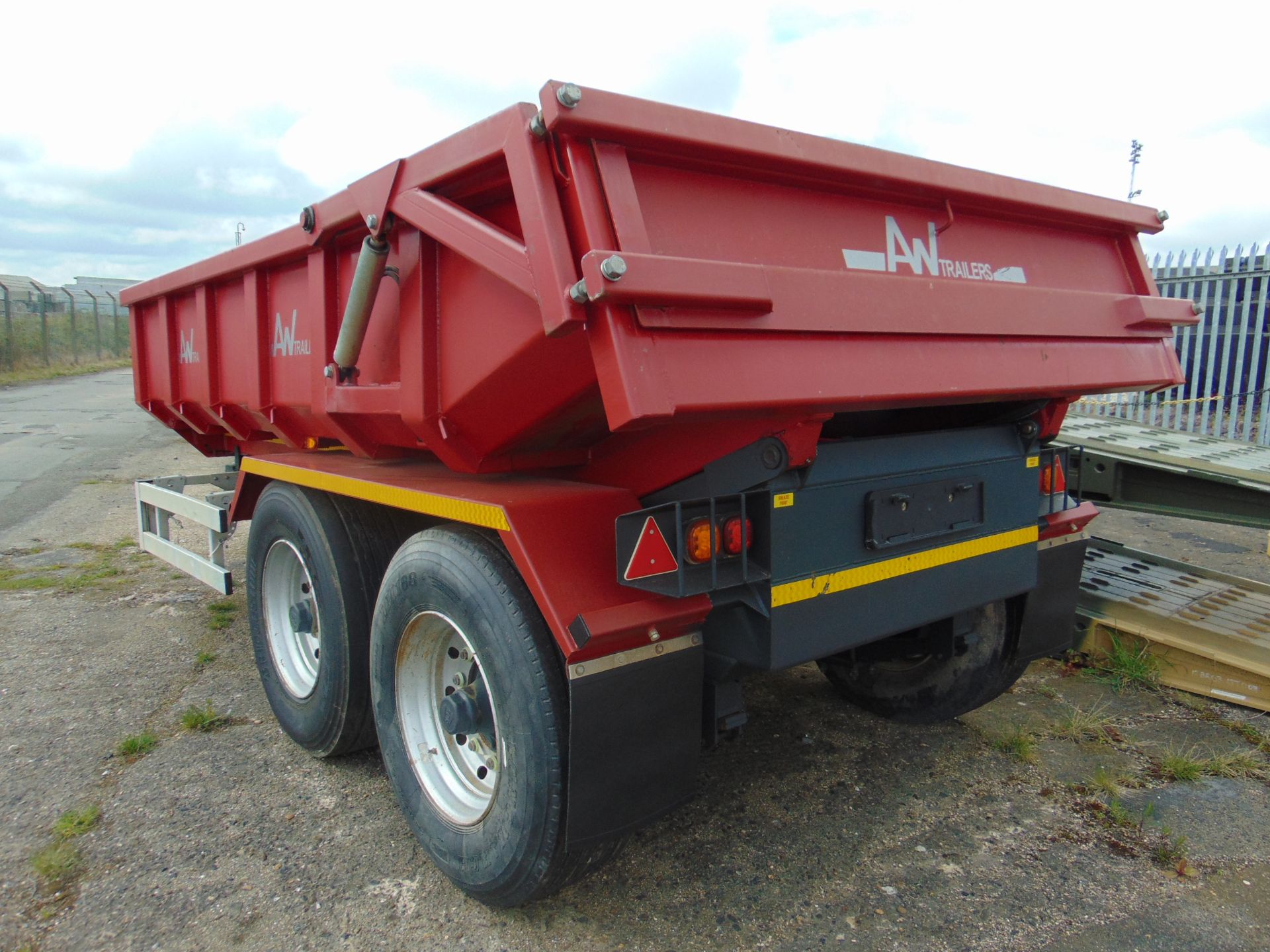 2012 AW Trailers 12T IDT - Tandem Axle Dumping Trailer - Image 19 of 39