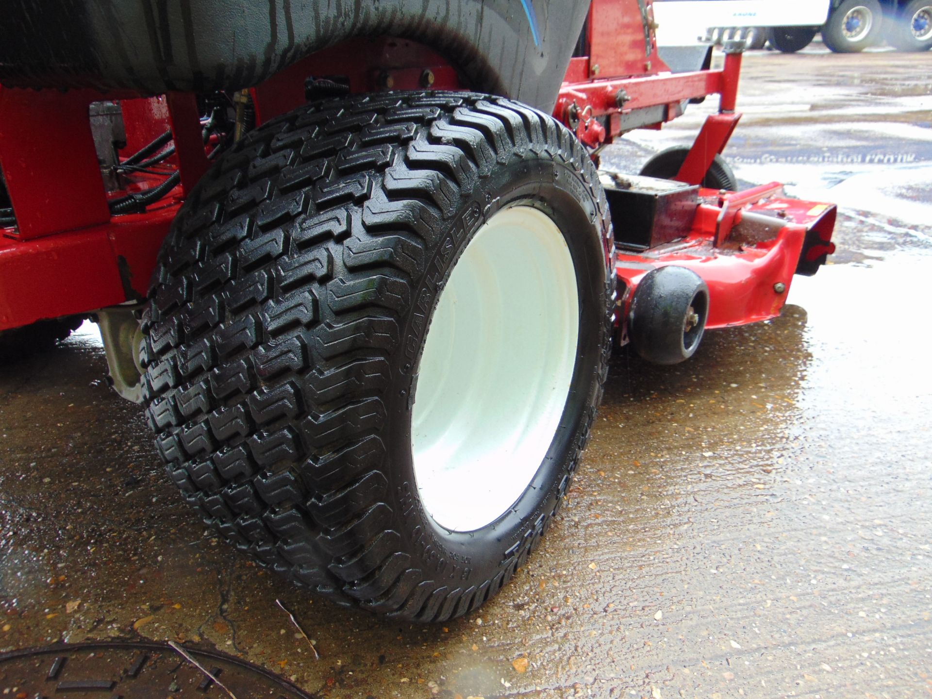 Toro Timecutter ZX525 Petrol Zero Turn Ride-On Lawn Mower - Image 14 of 17