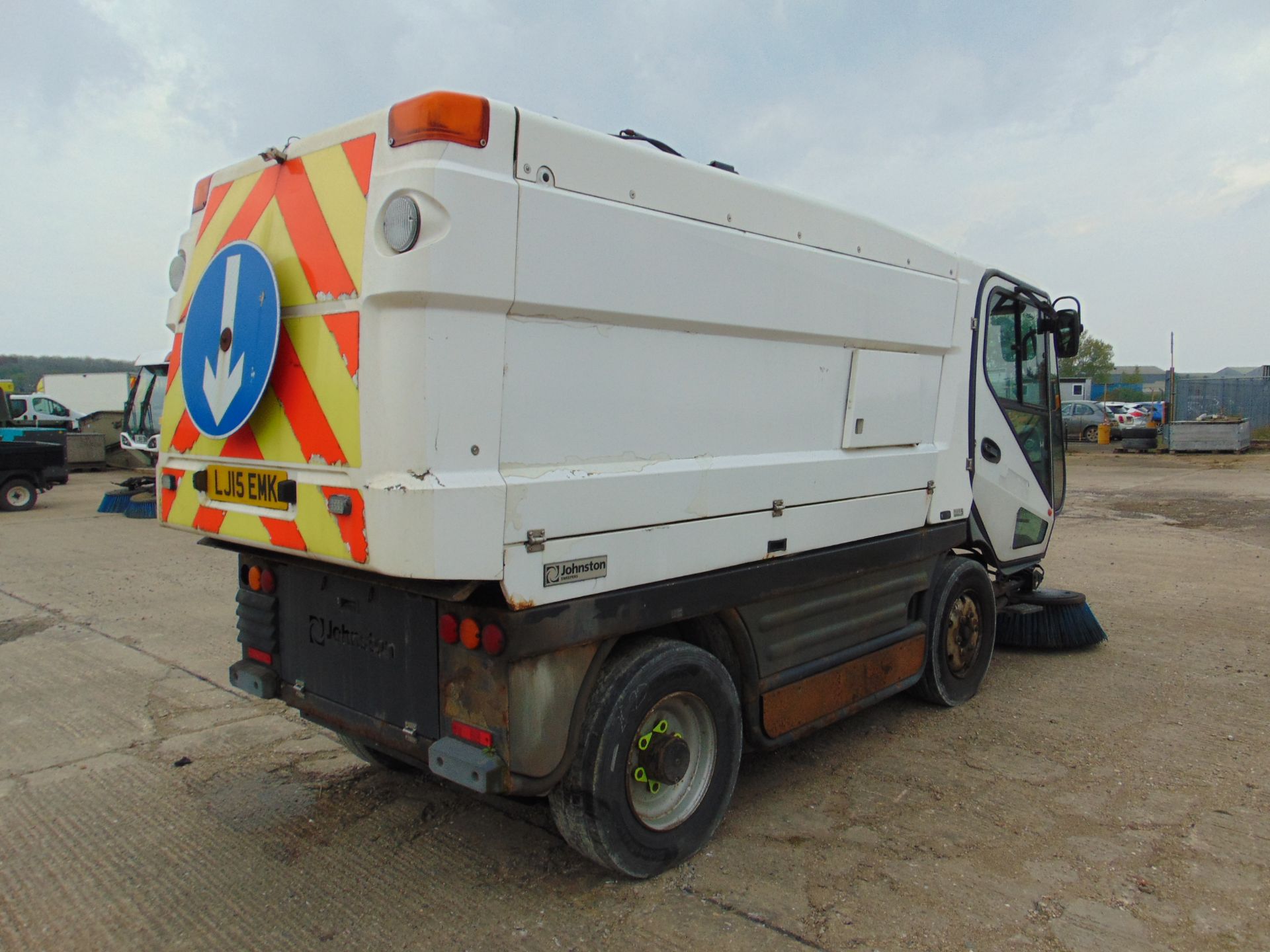 2015 Johnston CX400 EURO 5 Road Sweeper - Image 6 of 28