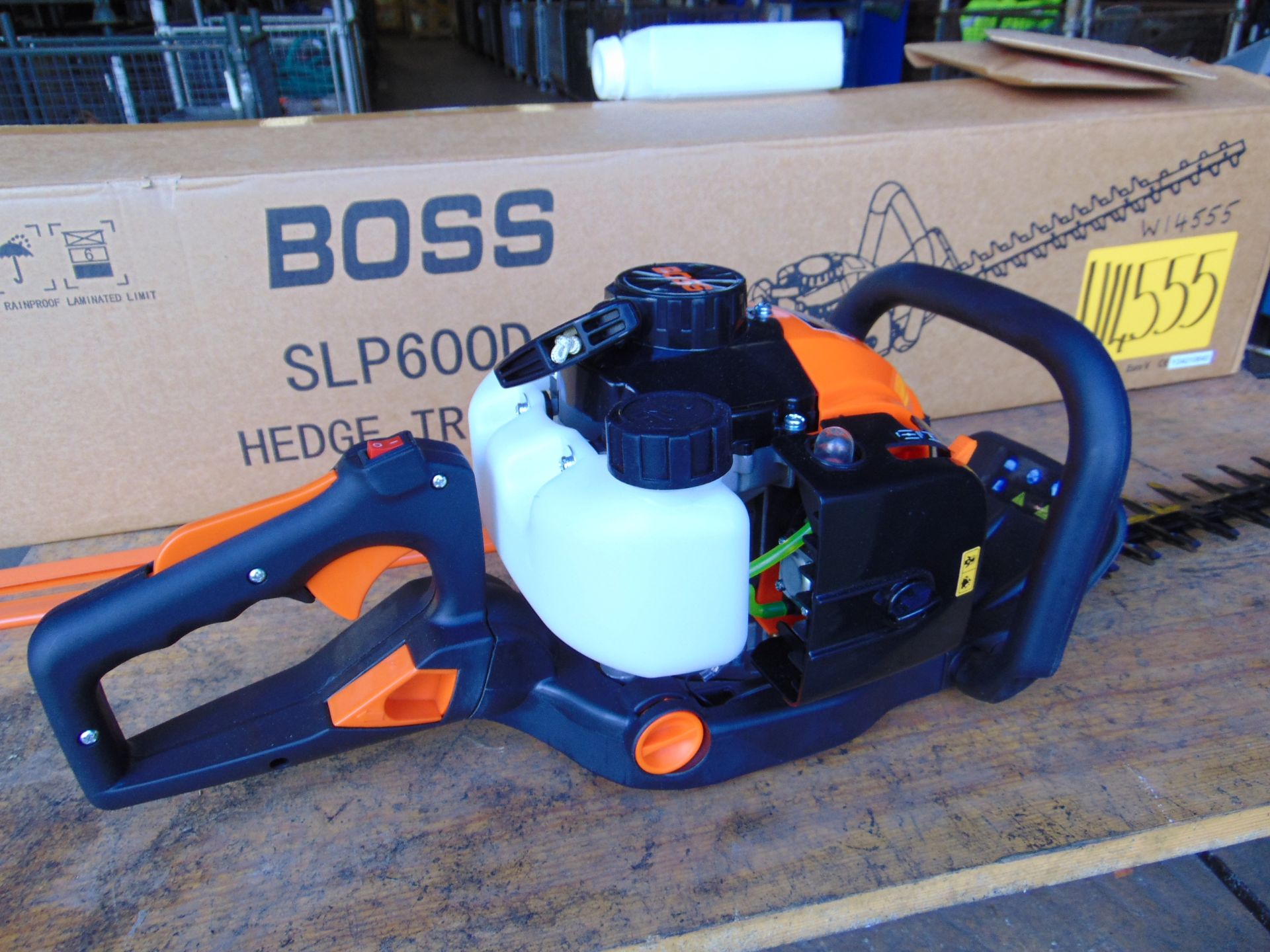 New & Unused Boss Petrol Hedge Trimmer SLP600D - Image 4 of 15