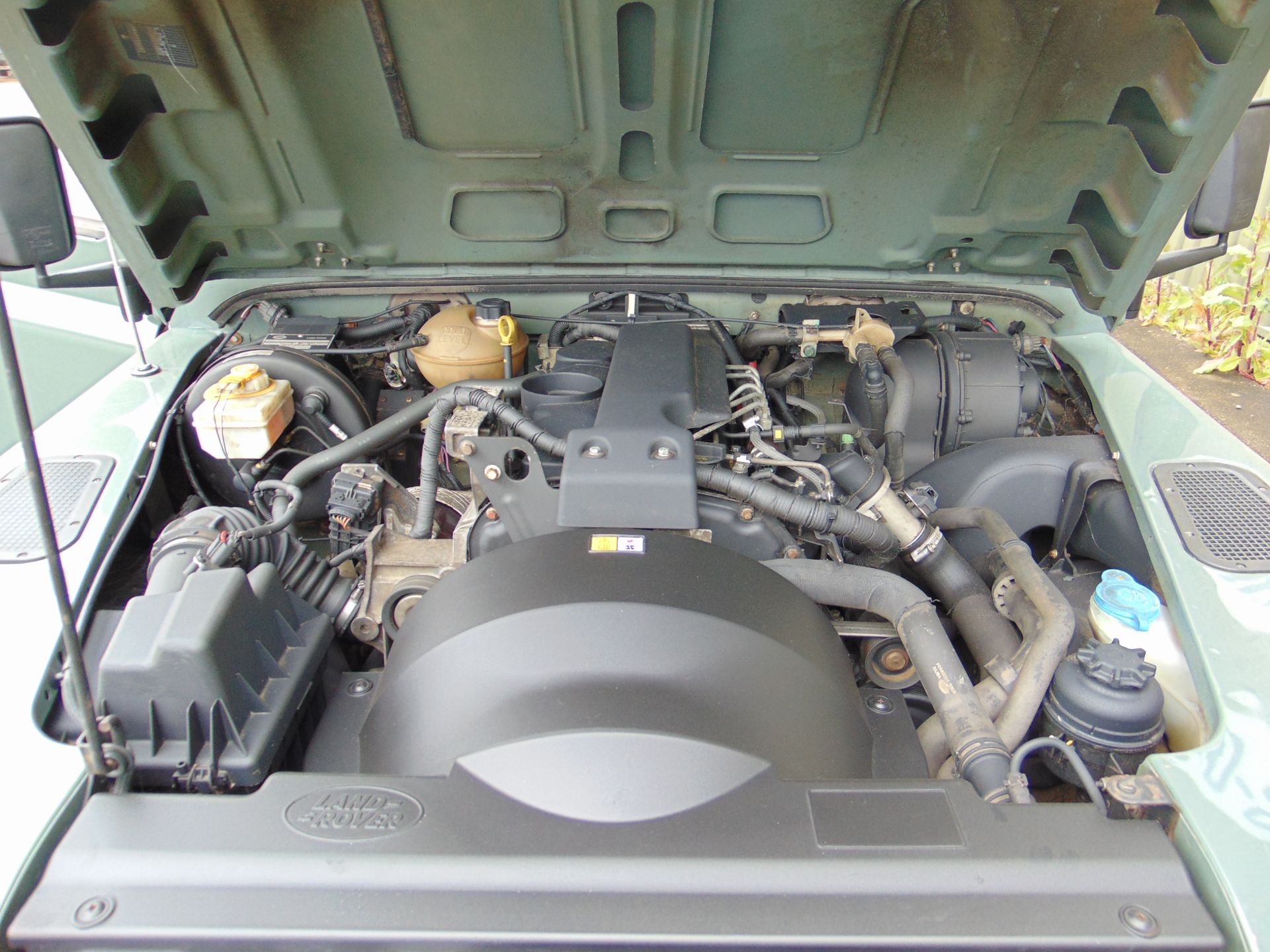 2009 Land Rover Defender110 Hard Top Diesel Light 4 x 4 Utility 59,000 mls, winch From UK Govt Dept - Bild 54 aus 67