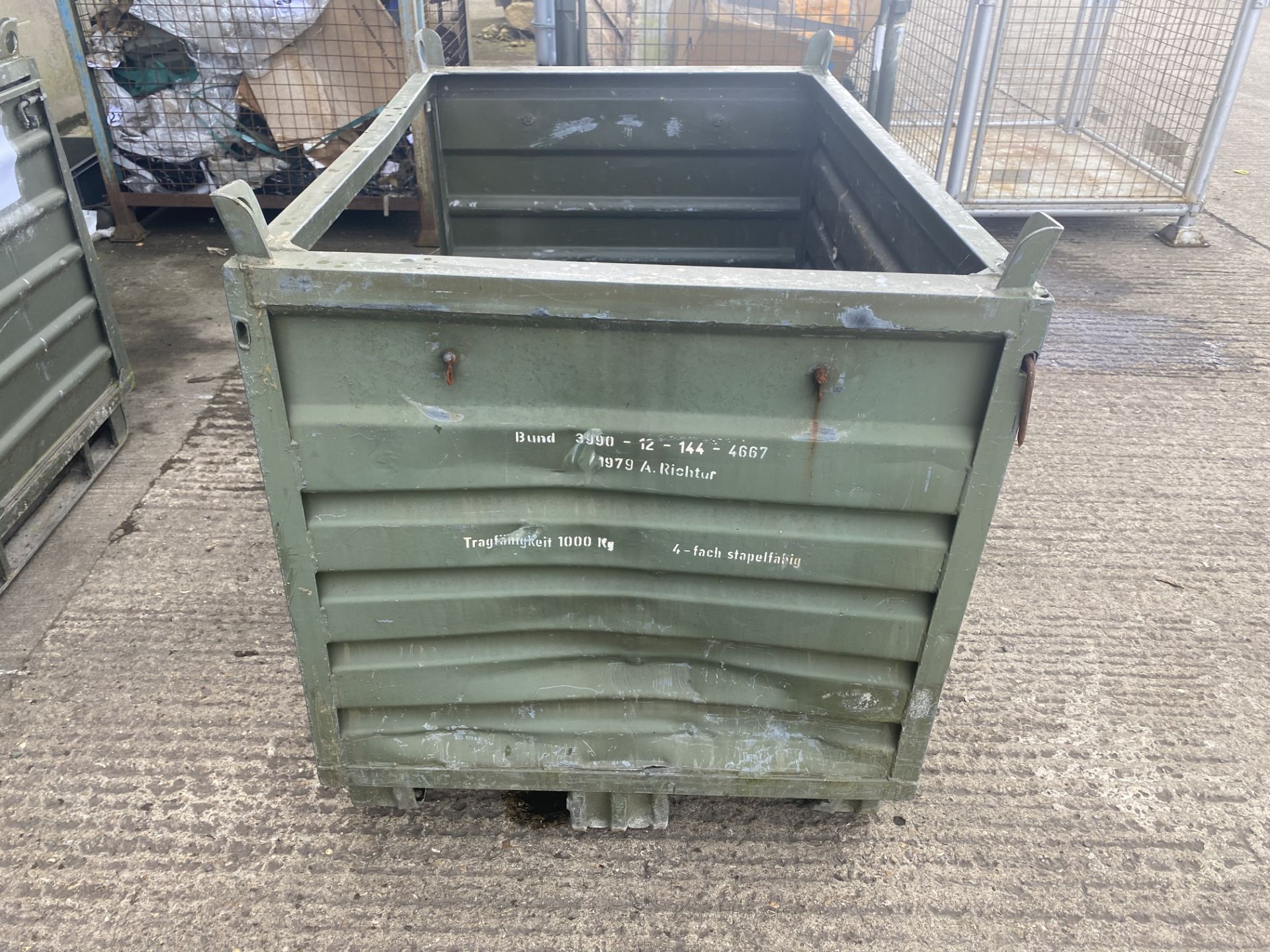 1 x Metal Storage / Transport Crate with Fold down side, Size 130 x 90 x 90 cm - Image 4 of 7