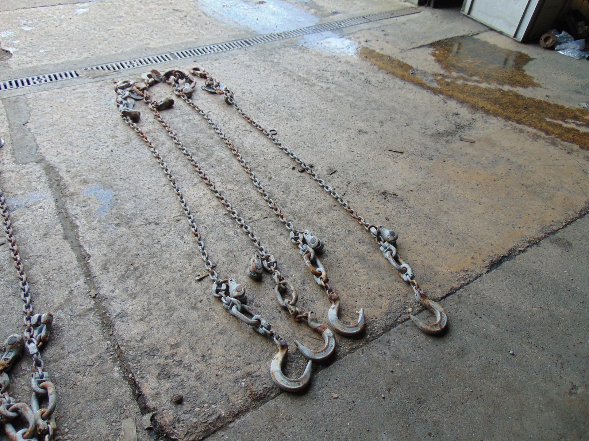 4 x 6ft Heavy-Duty Chains - Image 3 of 5
