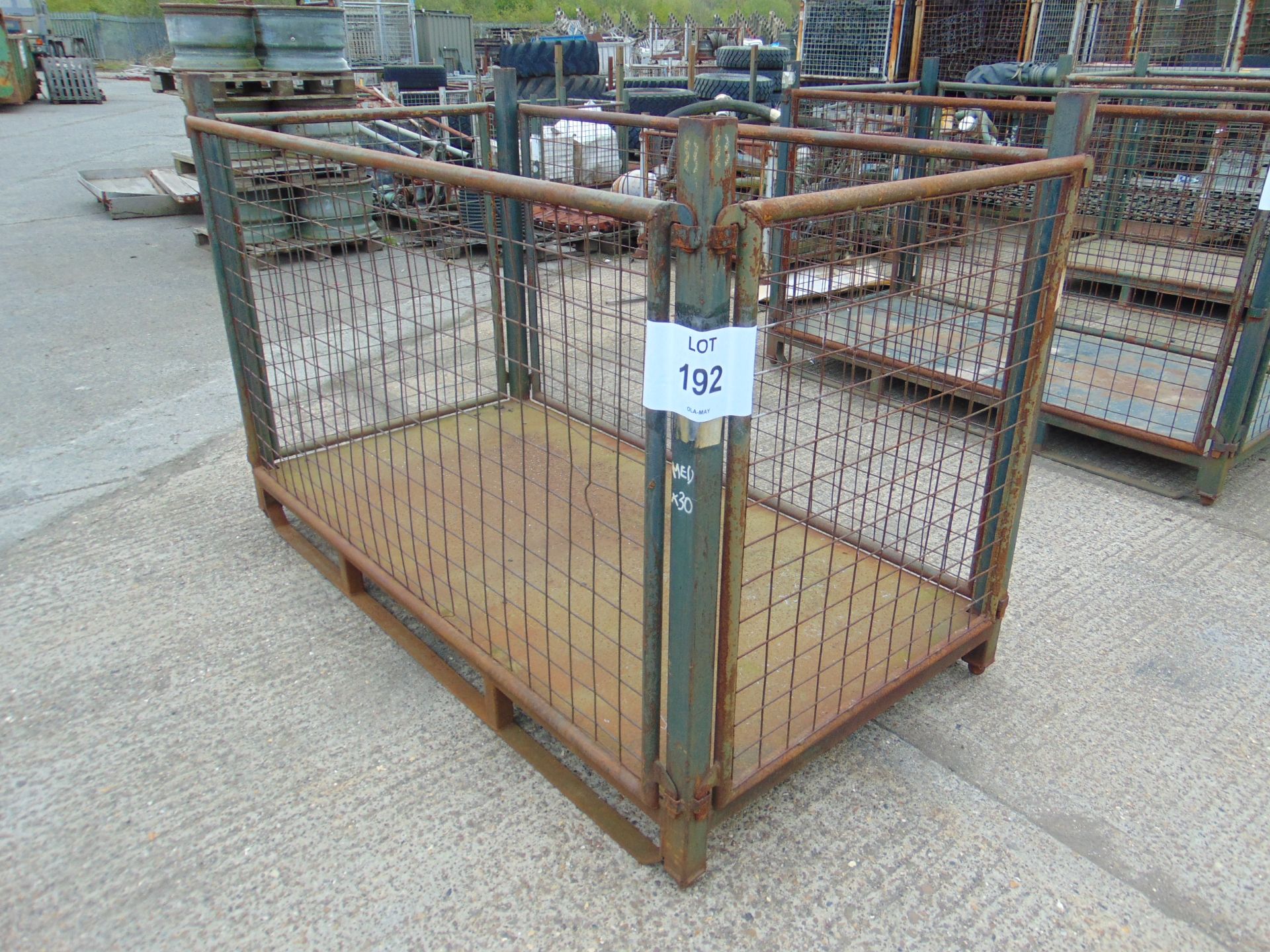 Heavy Duty MOD Steel Stacking Stillage w/ Removeable Side Bars & Corner Posts - Image 2 of 2