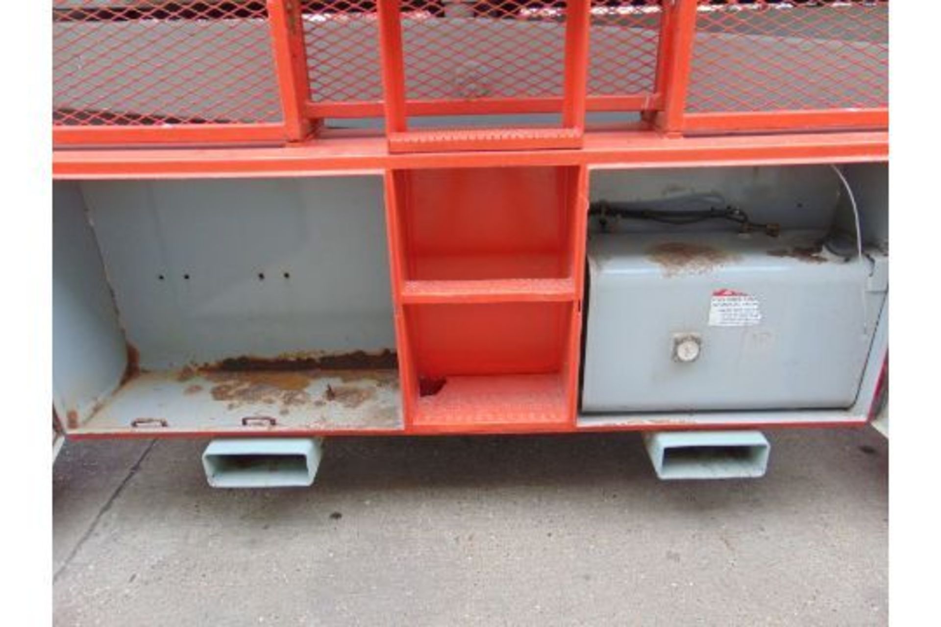 SkyJack SJ9250 Diesel Scissor Lift 1100 hours only - Image 13 of 29