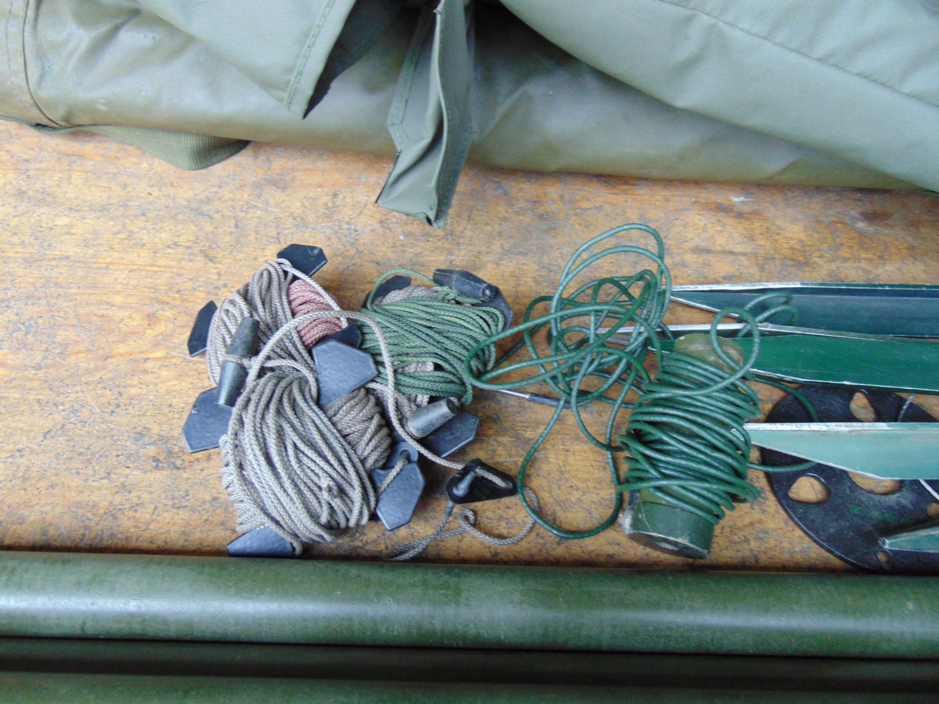 2 x Clansman 6 Section Field Antennas c/w Accessories and Bag - Image 5 of 7