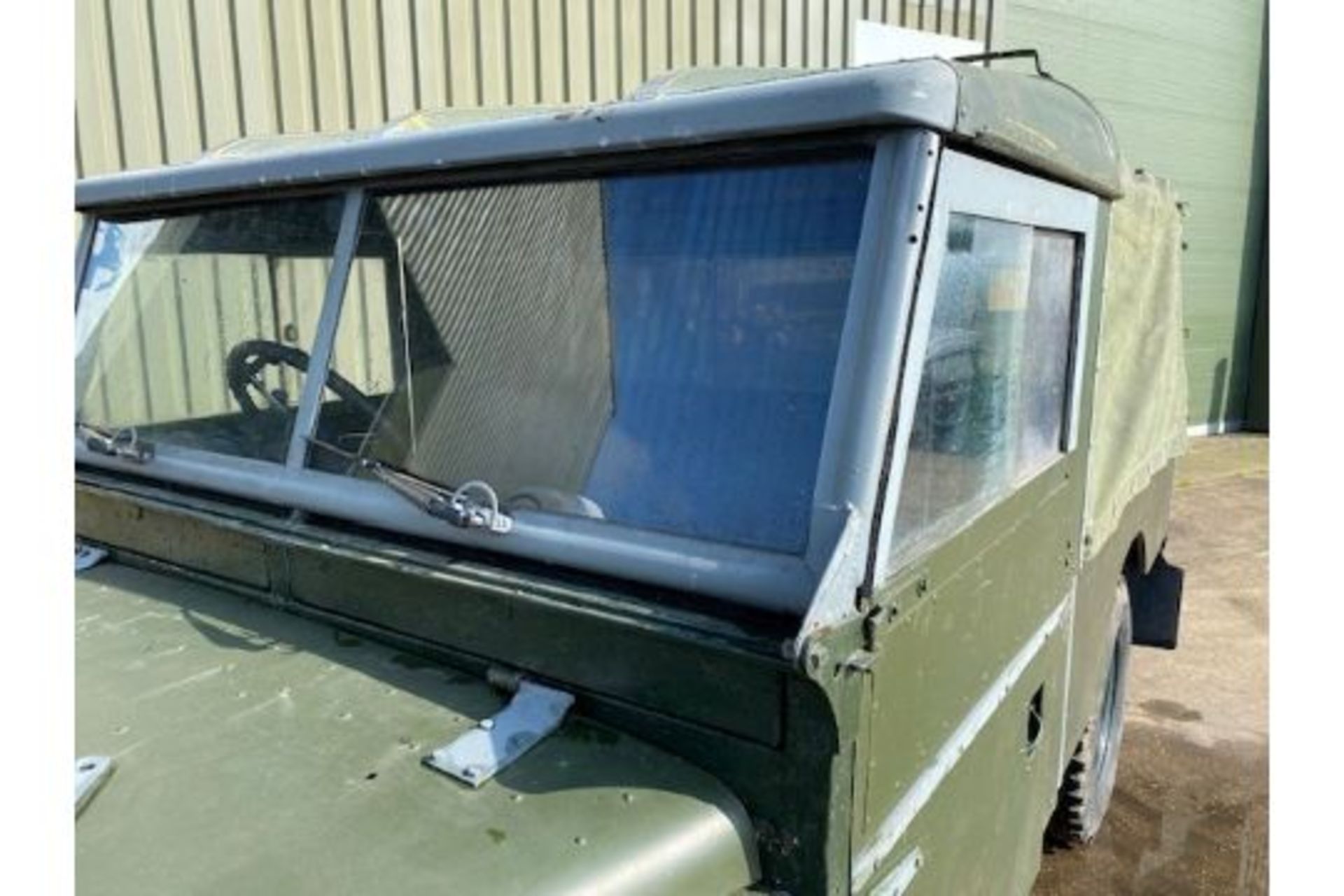 V Rare Land Rover Series 1 107inch truck cab pick up with a large selection of Spare Parts - Bild 14 aus 67