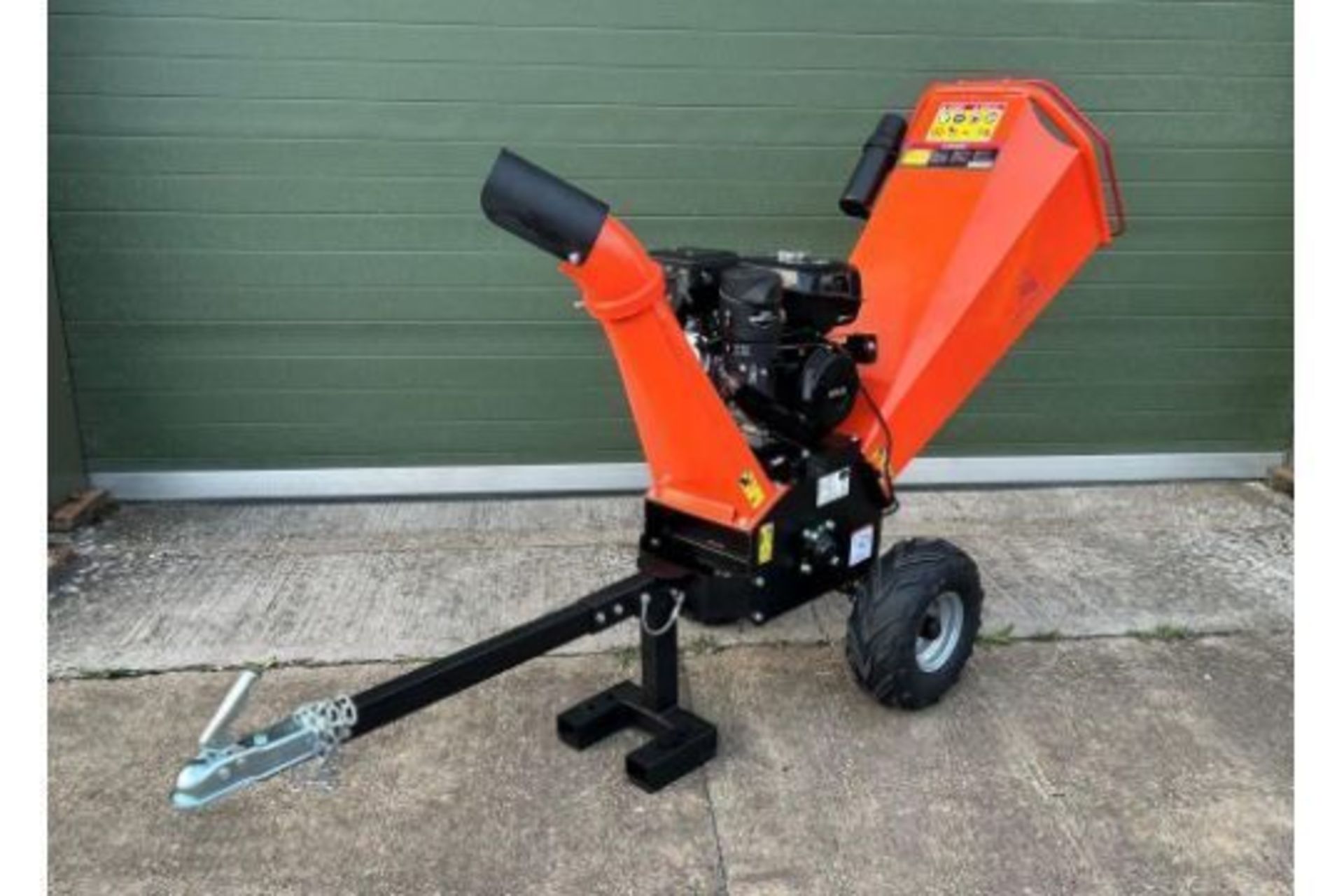 Brand New & Unused, Armstrong DR-GS-15H Electric Start Petrol Wood Chipper - Image 4 of 20