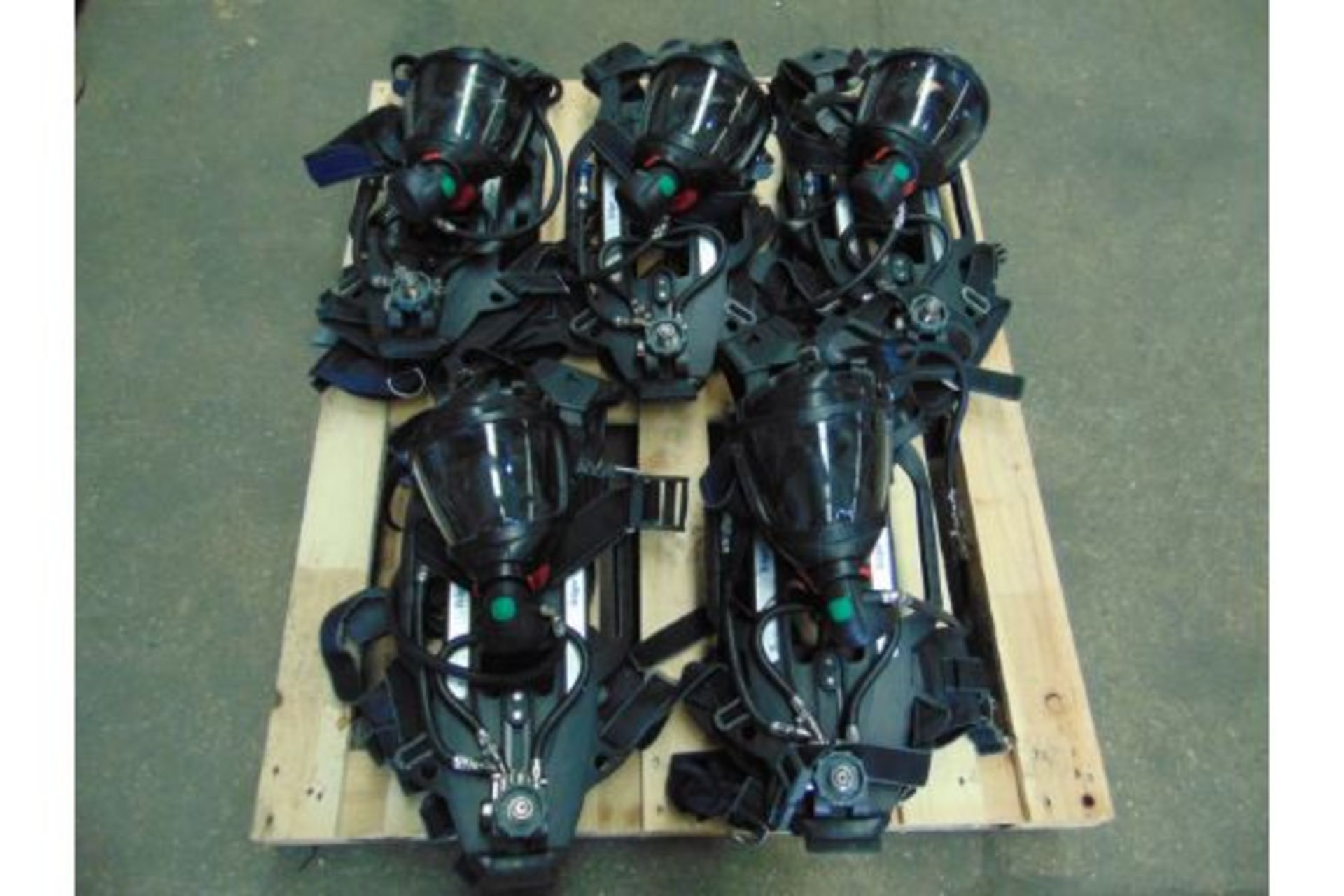 5 x Drager PSS 7000 Self Contained Breathing Apparatus w/ 10 x Drager 300 Bar Air Cylinders - Image 6 of 20