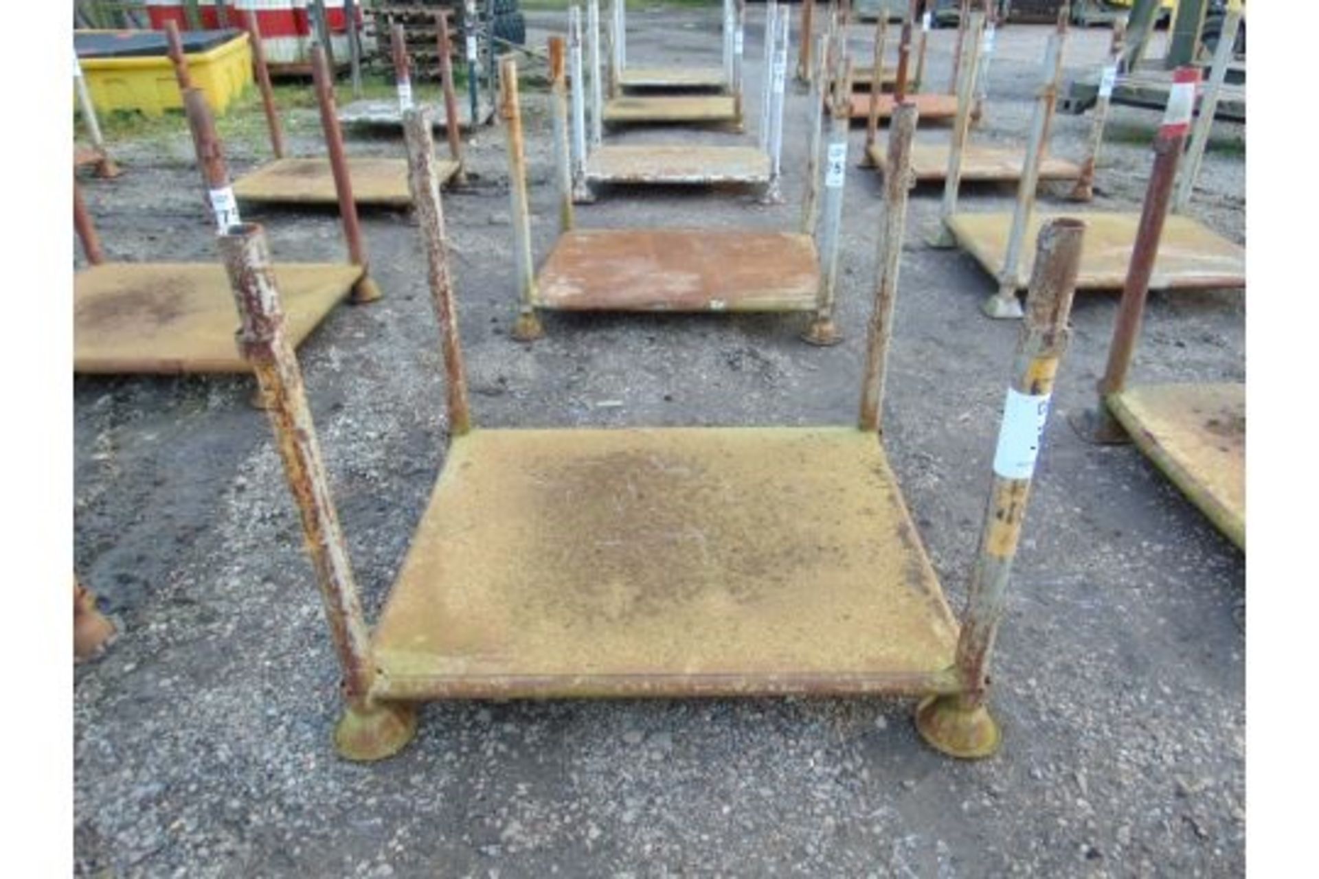 MOD STEEL STACKING POST STILLAGE