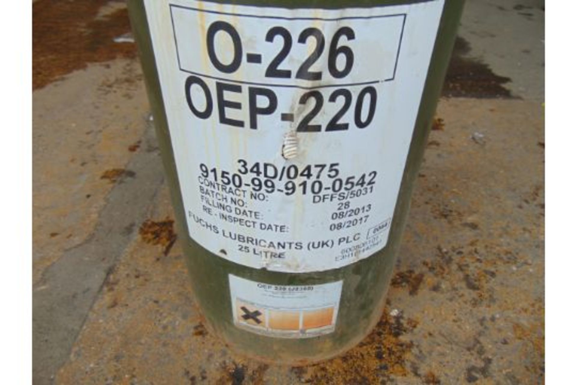 1 x 25 Litre Drum of OEP-220 Engine Oil Unissued MoD Reserve Stock - Image 2 of 2