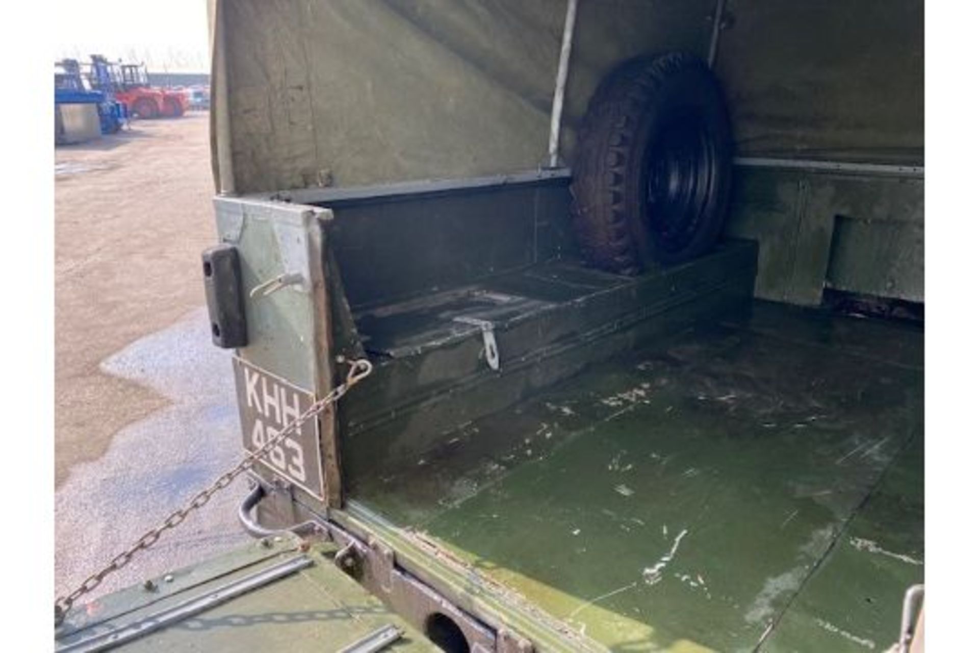 V Rare Land Rover Series 1 107inch truck cab pick up with a large selection of Spare Parts - Bild 27 aus 67