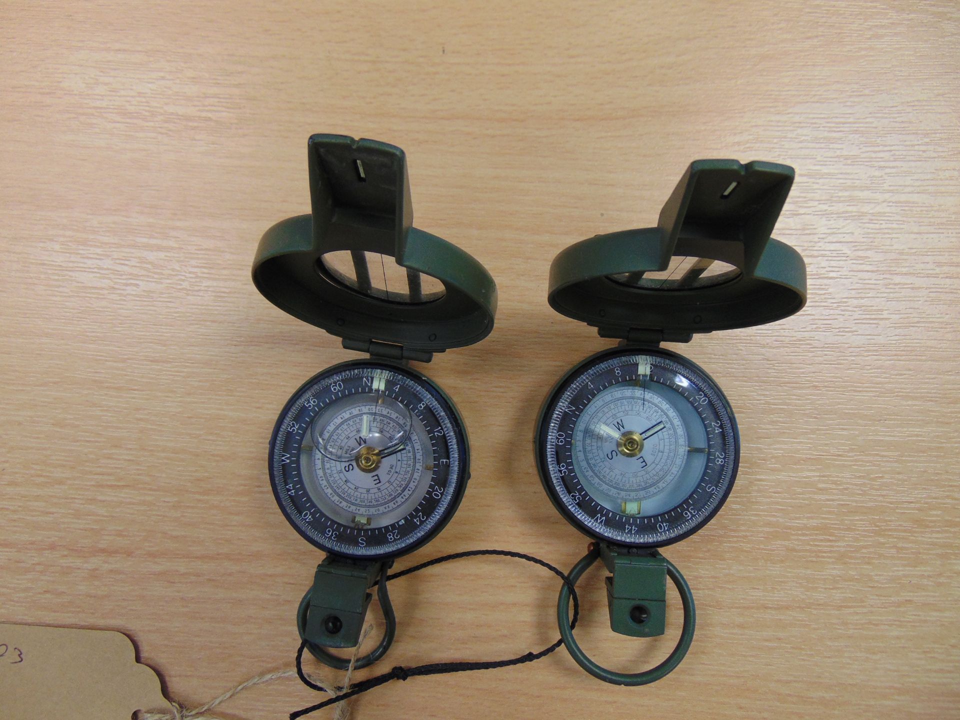 Q2 x Francis Baker M85 British Army Prismatic Compass, Made in UK - Image 2 of 3