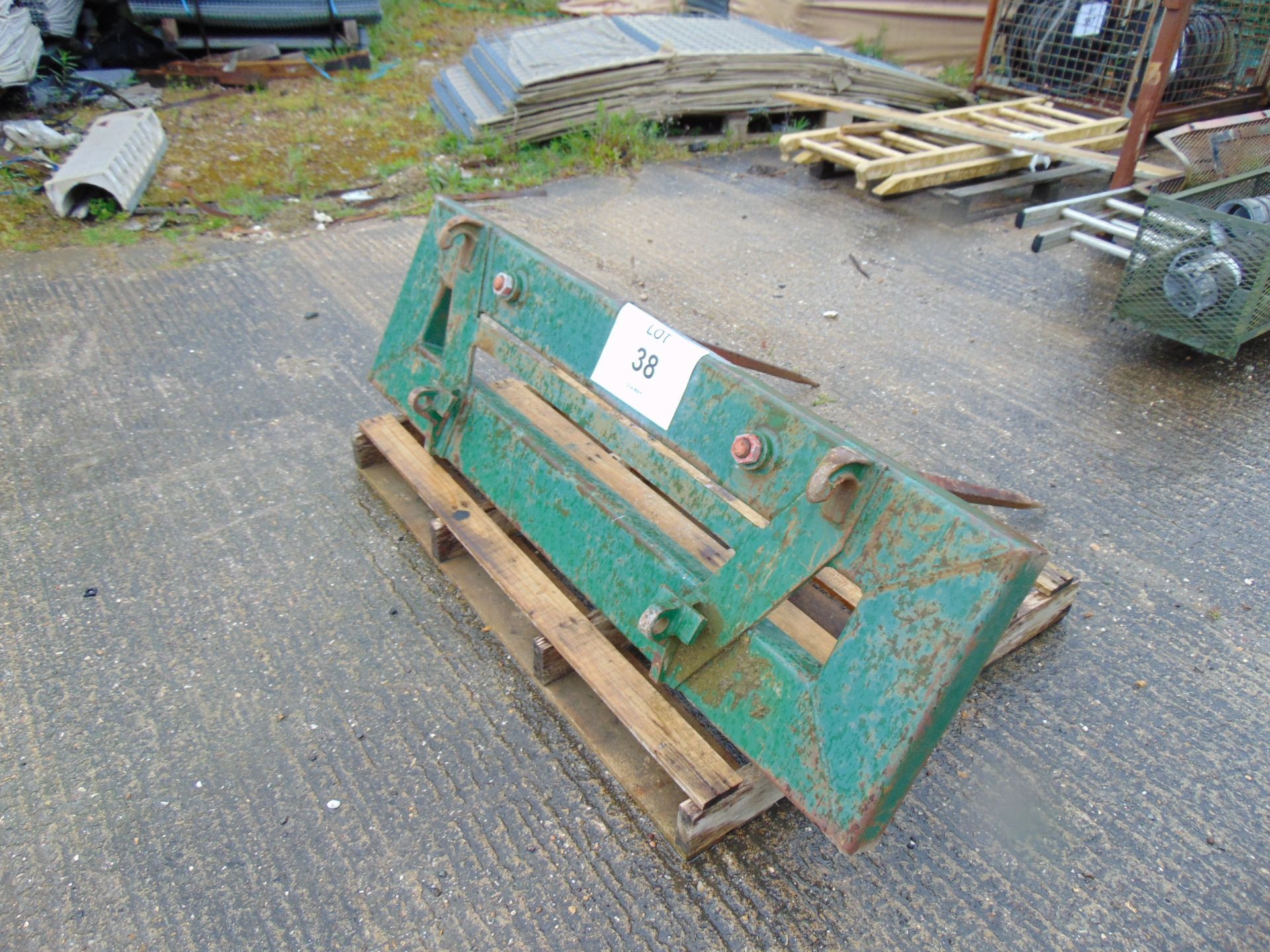 Bale Spike / Tines c/w Quick Fit Back Plate For Telehandler - Image 3 of 5