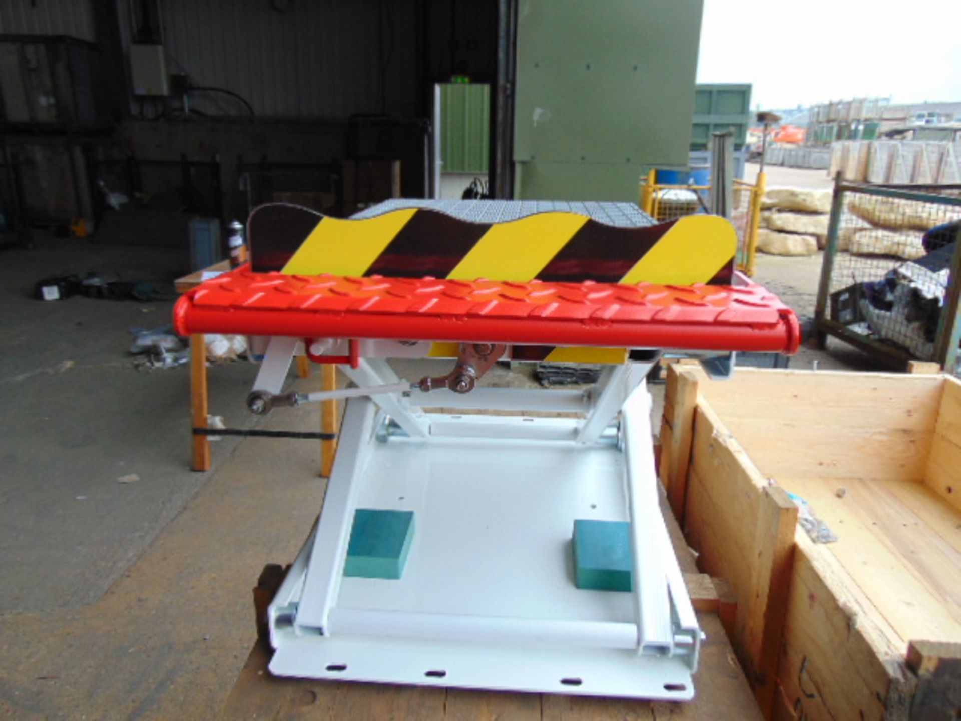 New Unissued Workshop Lifting Platform as Shown - Image 2 of 7