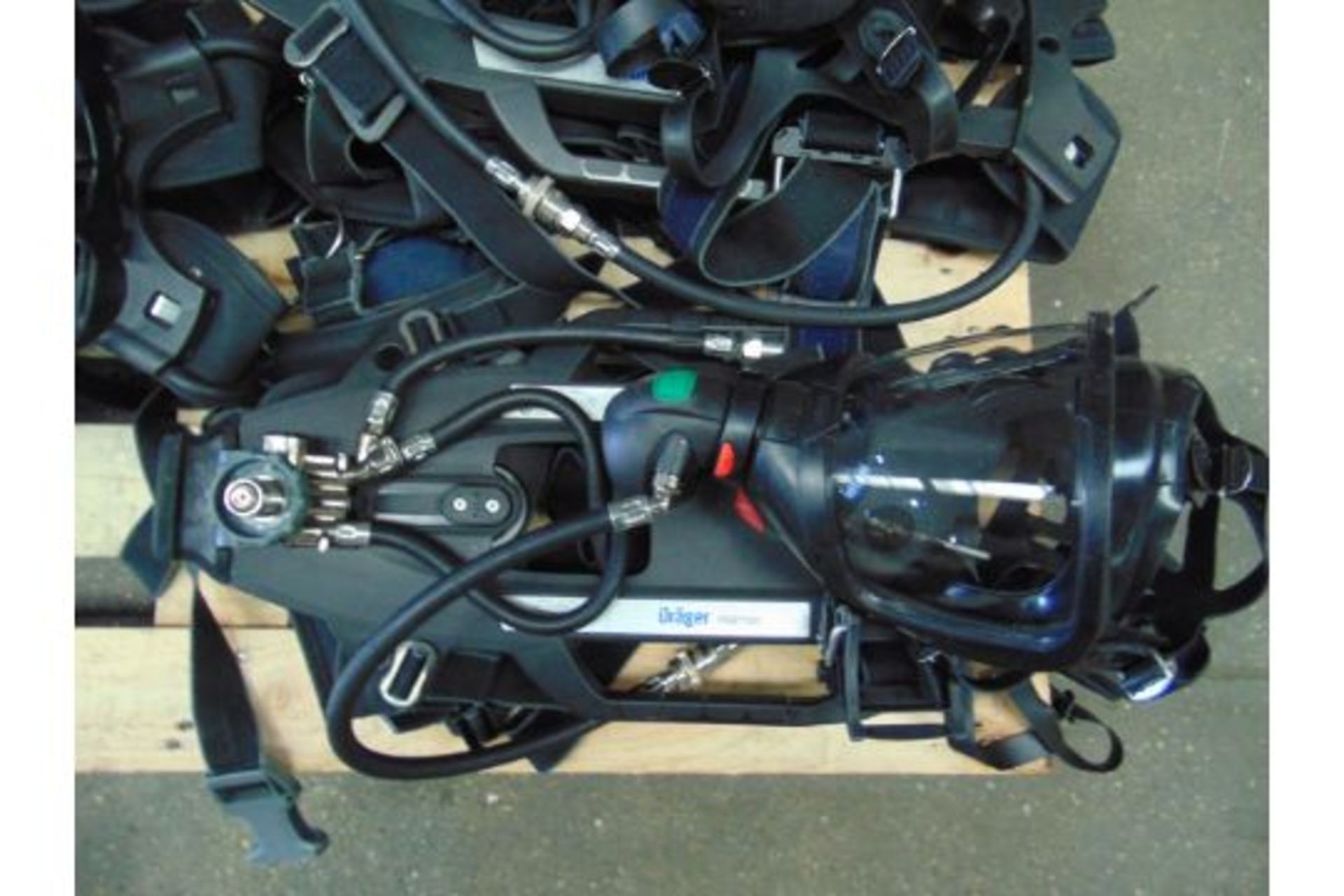 5 x Drager PSS 7000 Self Contained Breathing Apparatus w/ 10 x Drager 300 Bar Air Cylinders - Image 13 of 22