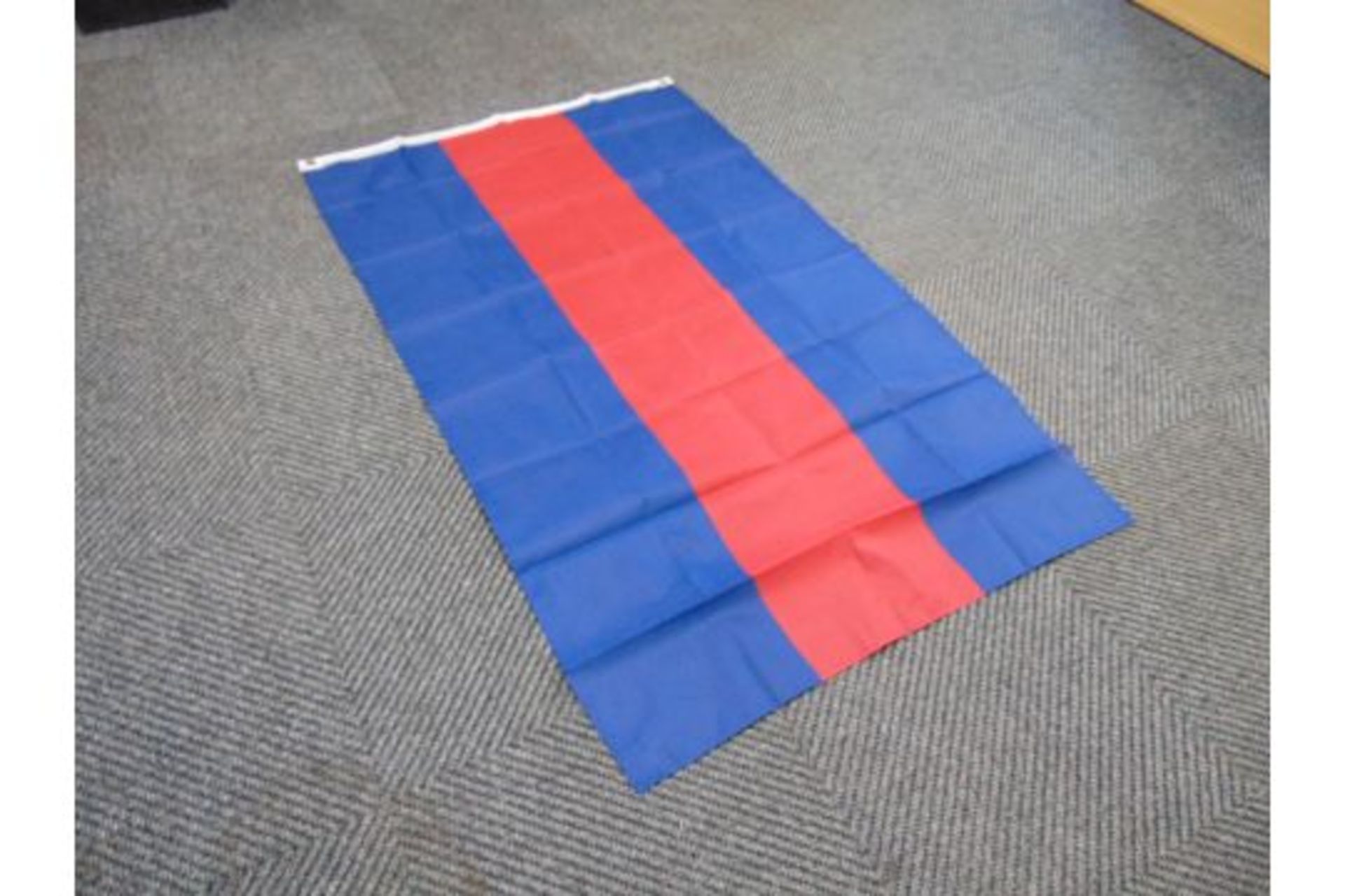 Household Division Flag - 5ft x 3ft with Metal Eyelets. - Image 2 of 3