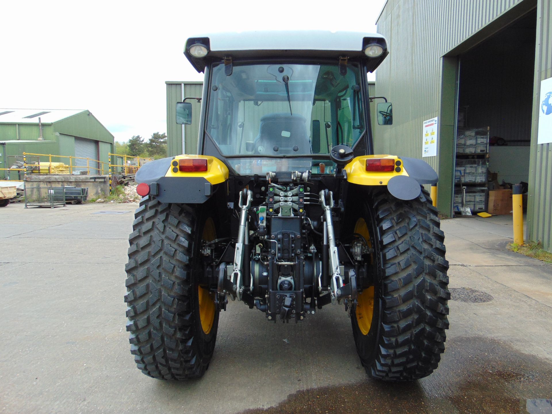 2010 Deutz-Fahr Agrofarm 420 - 4WD 97HP Agricultural Tractor 967 hrs only From MOD - Bild 10 aus 56