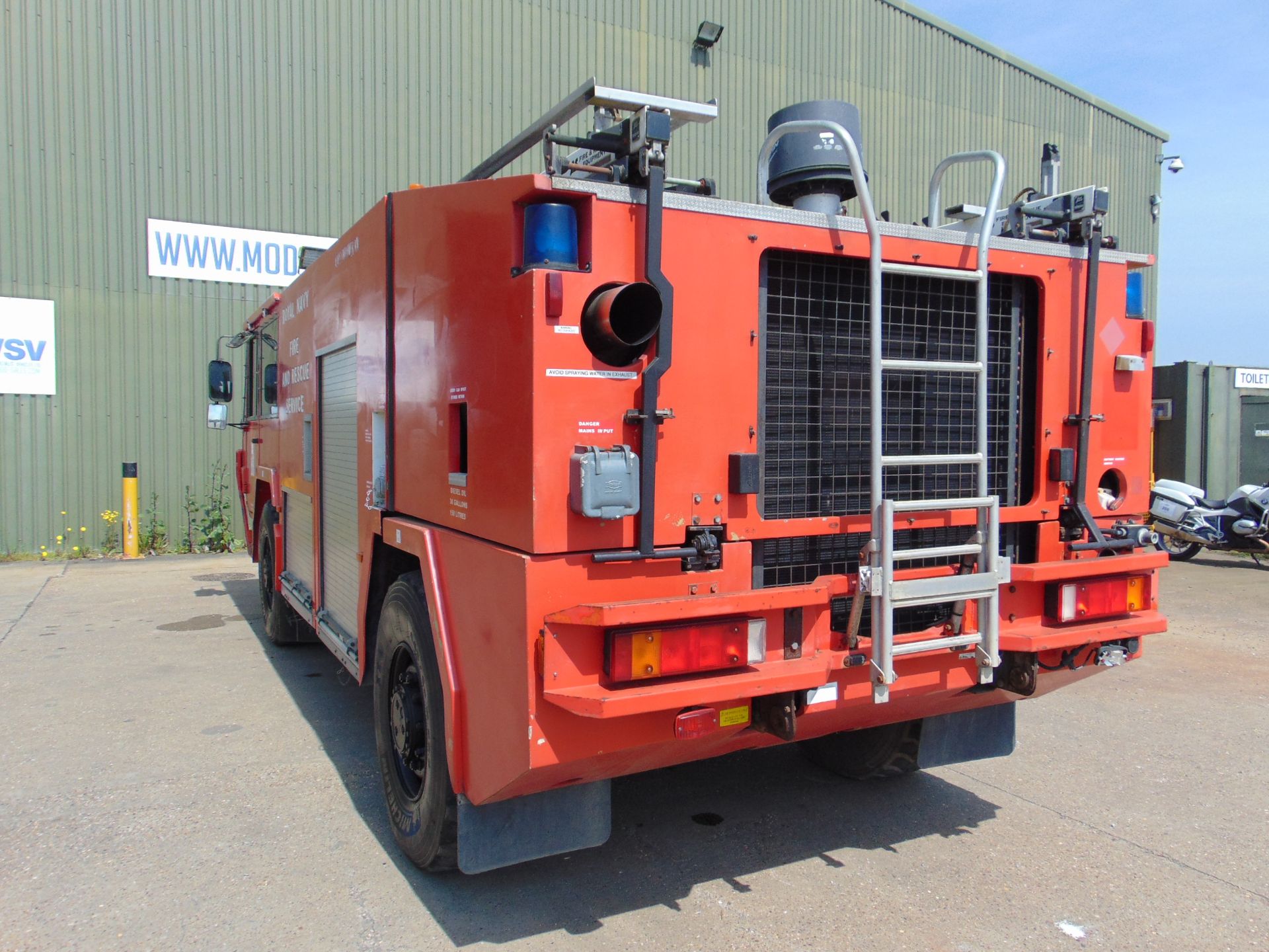 Unipower 4 x 4 Airport Fire Fighting Appliance - Rapid Intervention Vehicle - Image 14 of 73