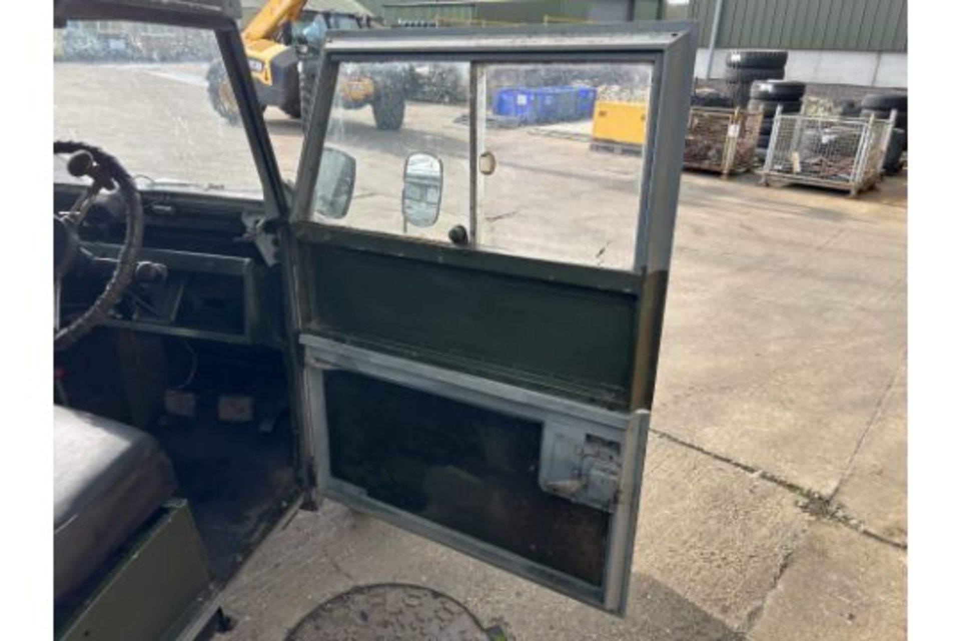 V Rare Land Rover Series 1 107inch truck cab pick up with a large selection of Spare Parts - Bild 18 aus 67