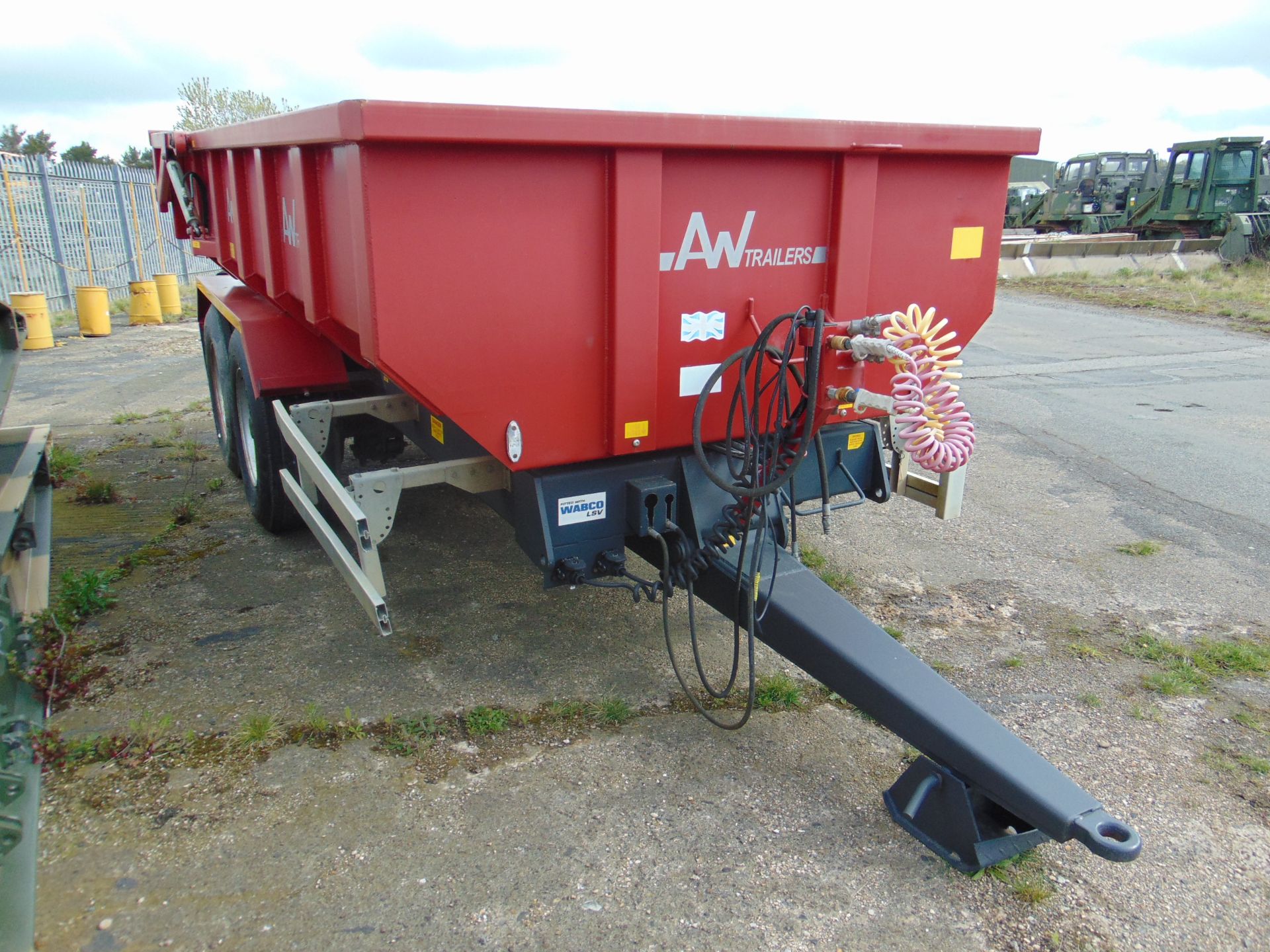2012 AW Trailers 12T IDT - Tandem Axle Dumping Trailer - Image 18 of 39