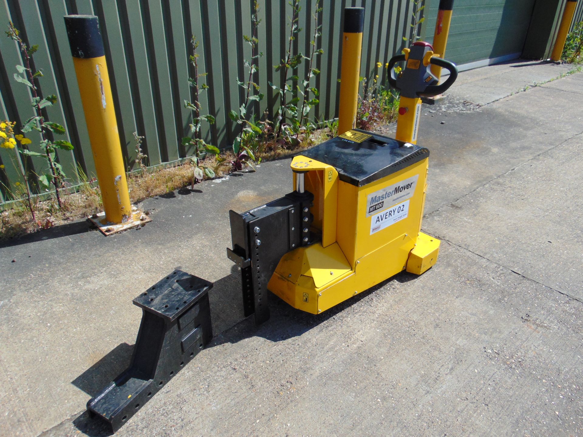 2016 Master Mover MT600+ Electric Tow Tug w/ Battery Charger & Bracket Attachment - Bild 9 aus 27