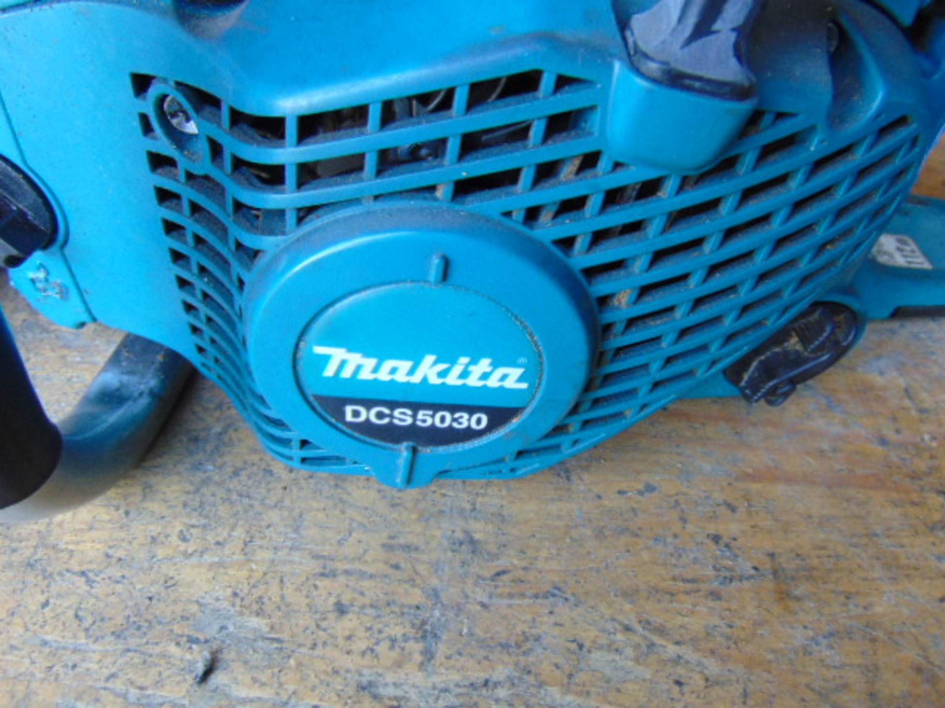 MAKITA DCS 5030 50CC Chainsaw c/w Chain Guard from MoD. - Image 4 of 7