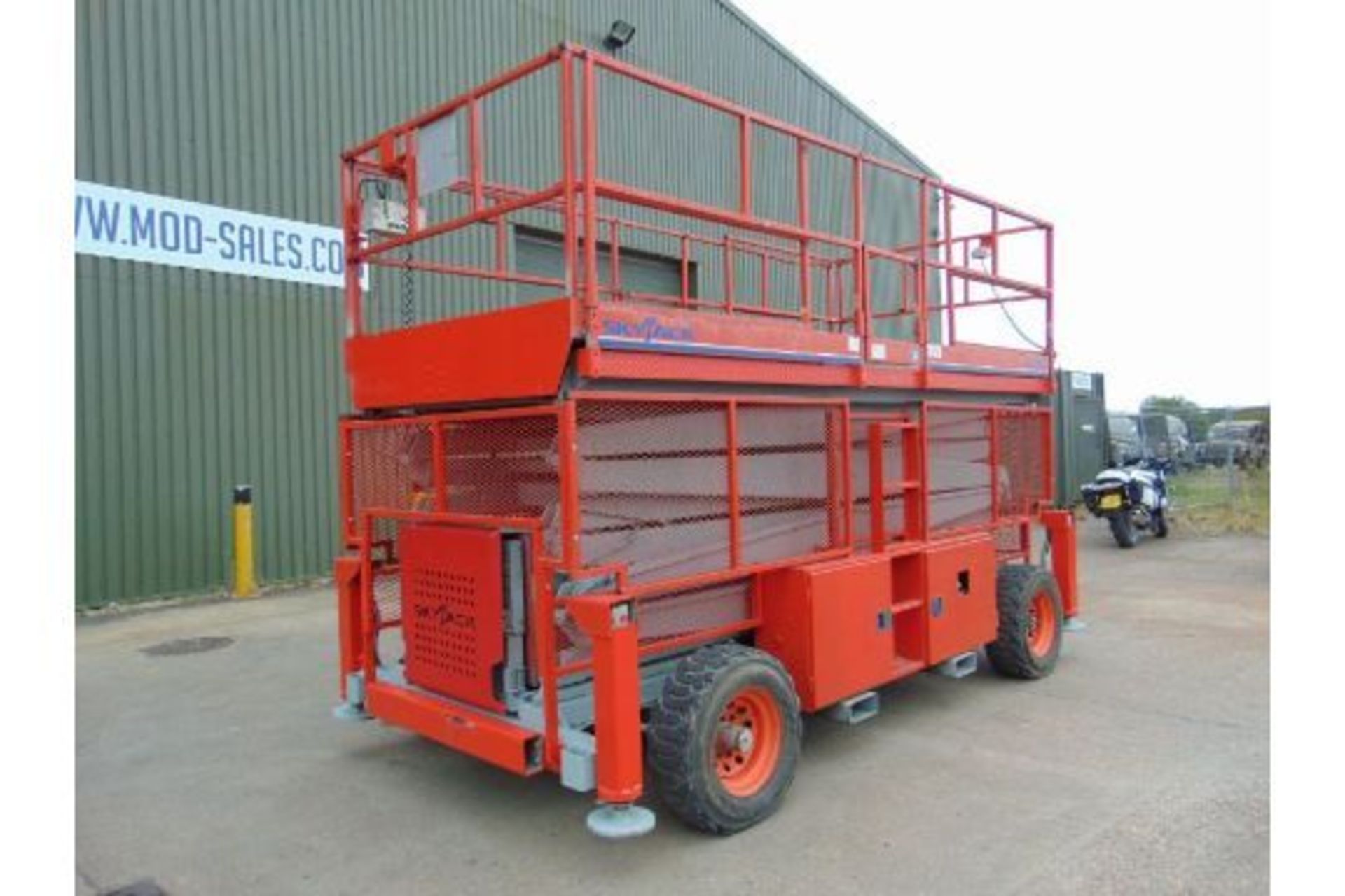 SkyJack SJ9250 Diesel Scissor Lift 1100 hours only - Image 6 of 29