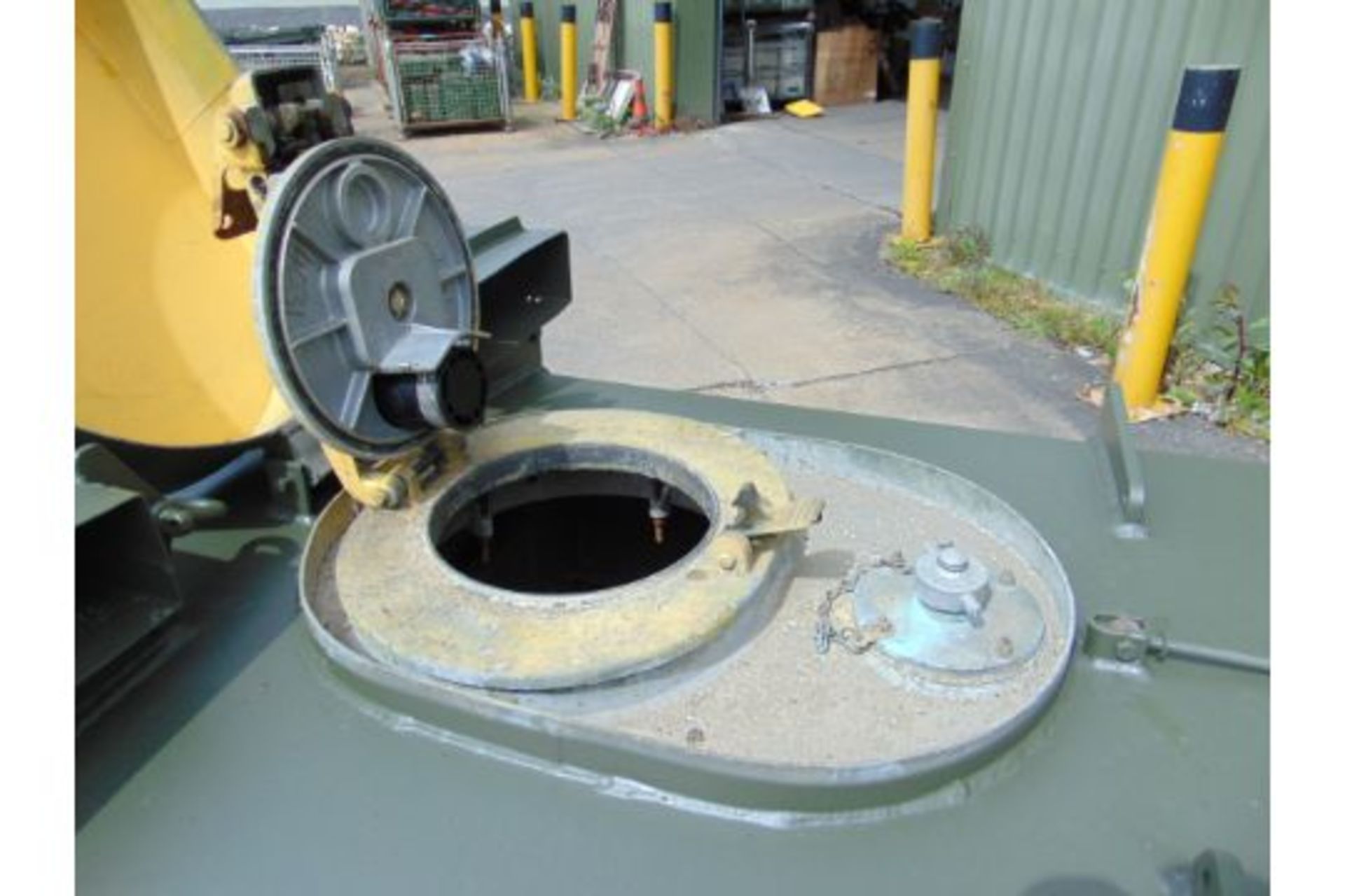 Gloster Saro 2,200 Ltr Aluminium Fuel / Fluid Distribution Tank - Image 13 of 15