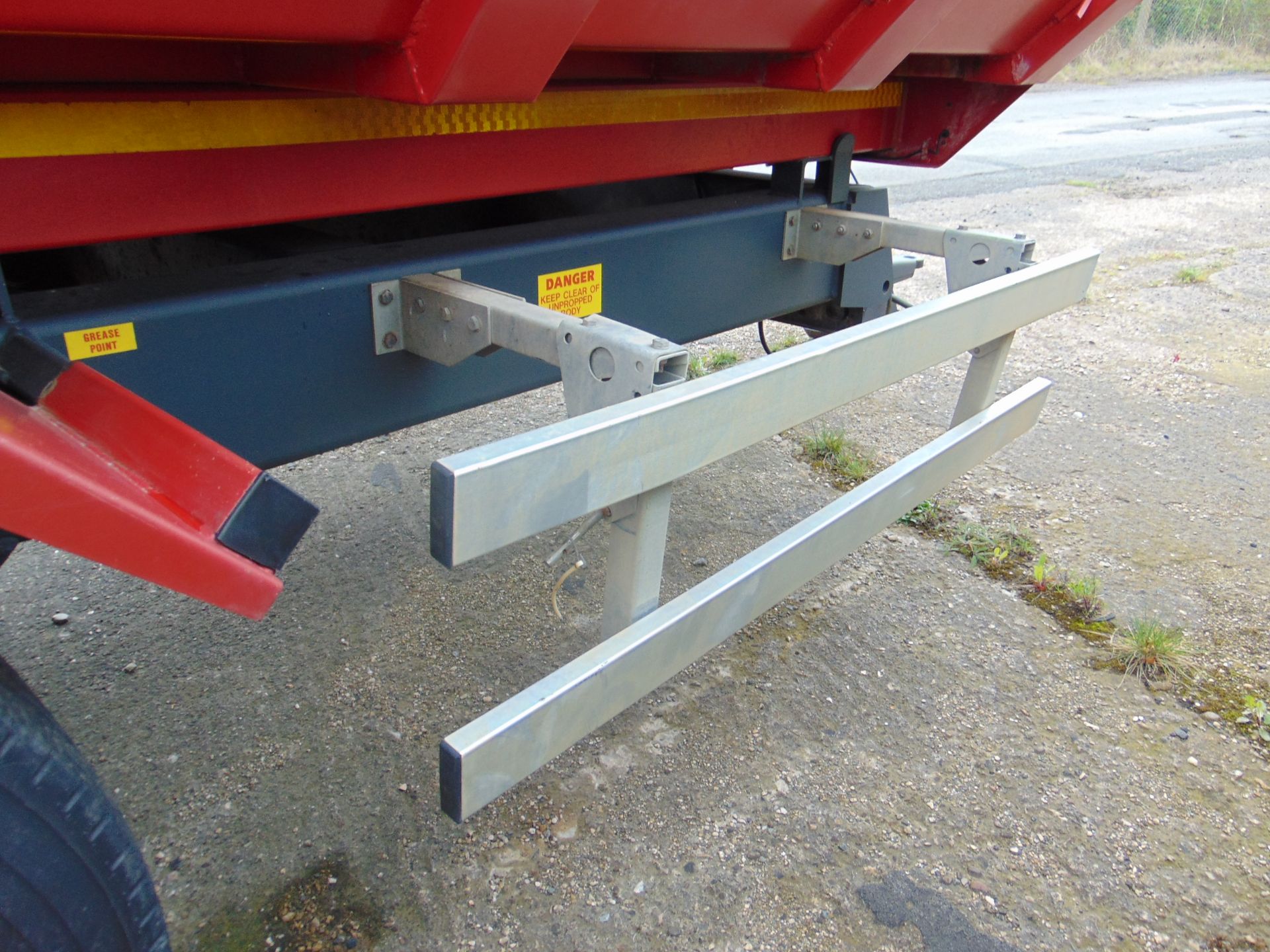 2012 AW Trailers 12T IDT - Tandem Axle Dumping Trailer - Image 33 of 39