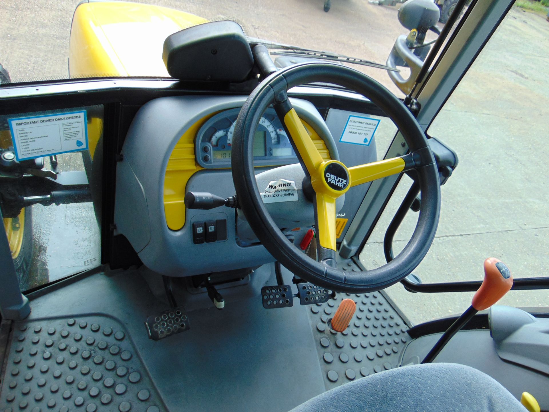 2010 Deutz-Fahr Agrofarm 420 - 4WD 97HP Agricultural Tractor 967 hrs only From MOD - Bild 44 aus 56