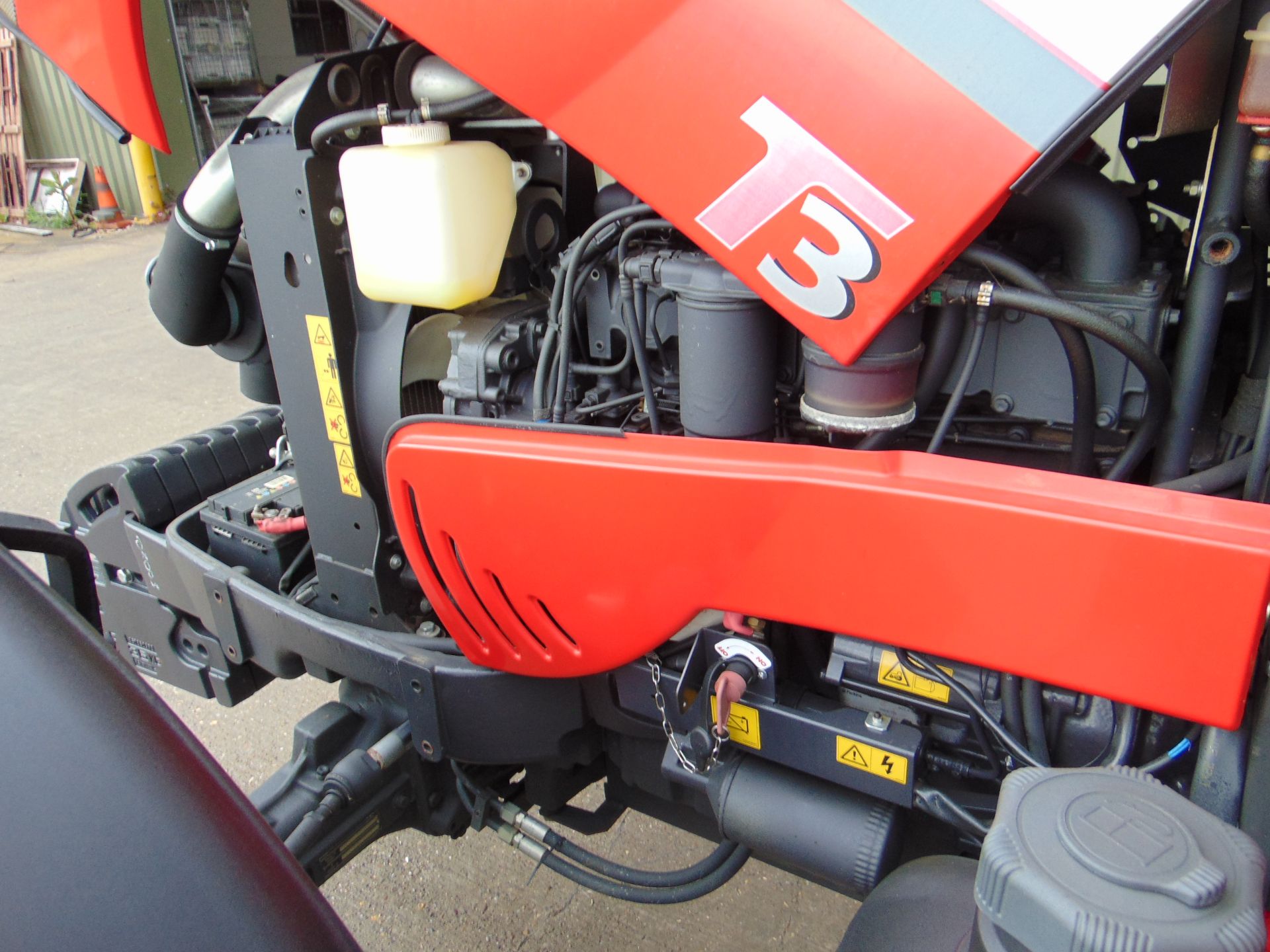 New Unused 2017 McCormick C90 Max T3 4WD Agricultural Tractor - Perkins Diesel Engine - Bild 47 aus 56